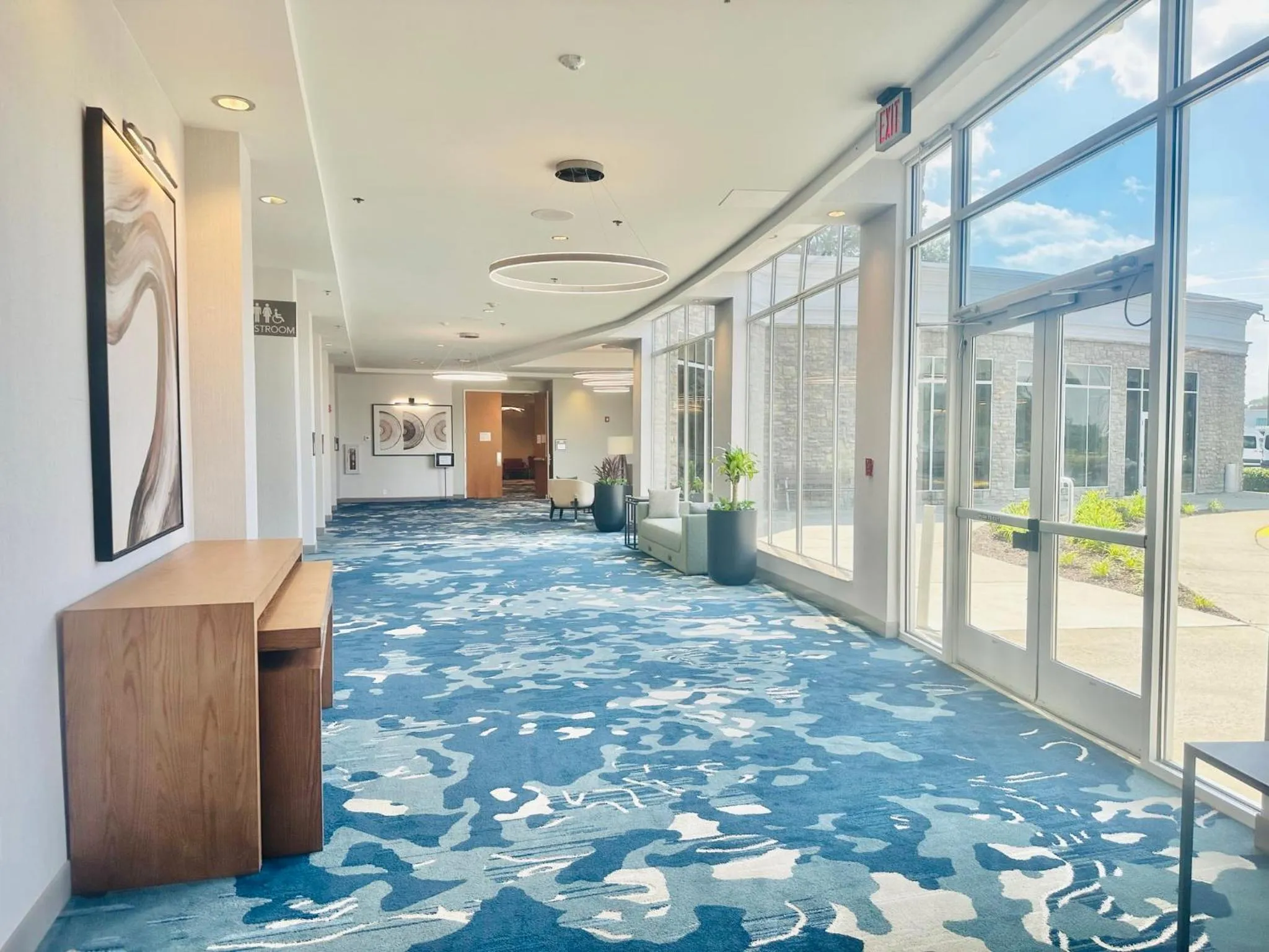 Lobby or reception in Delta Hotels by Marriott Colonial Heights