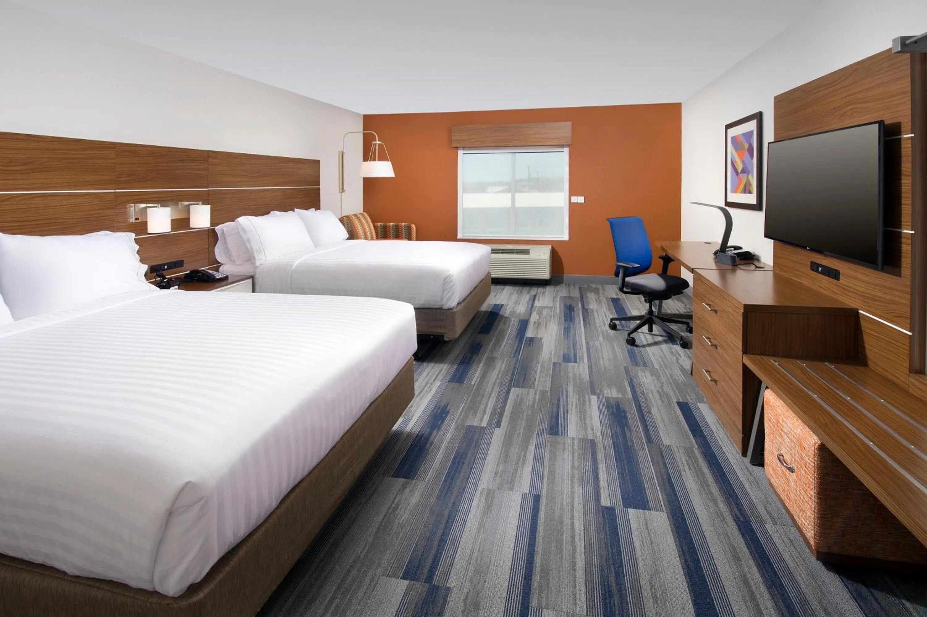 Photo of the whole room, Bed in Holiday Inn Express & Suites New Braunfels by IHG