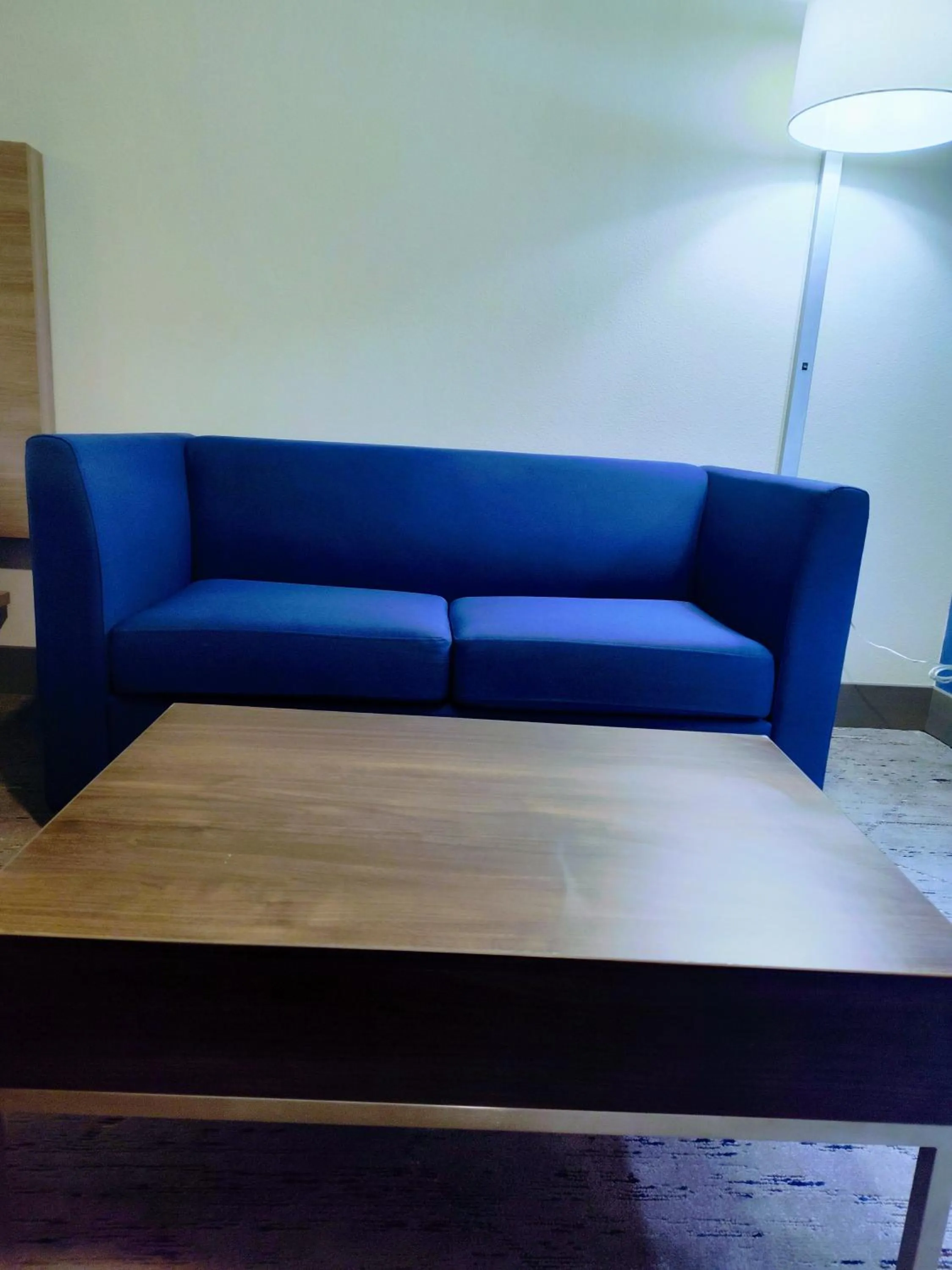 Holiday Inn Express Kenedy by IHG