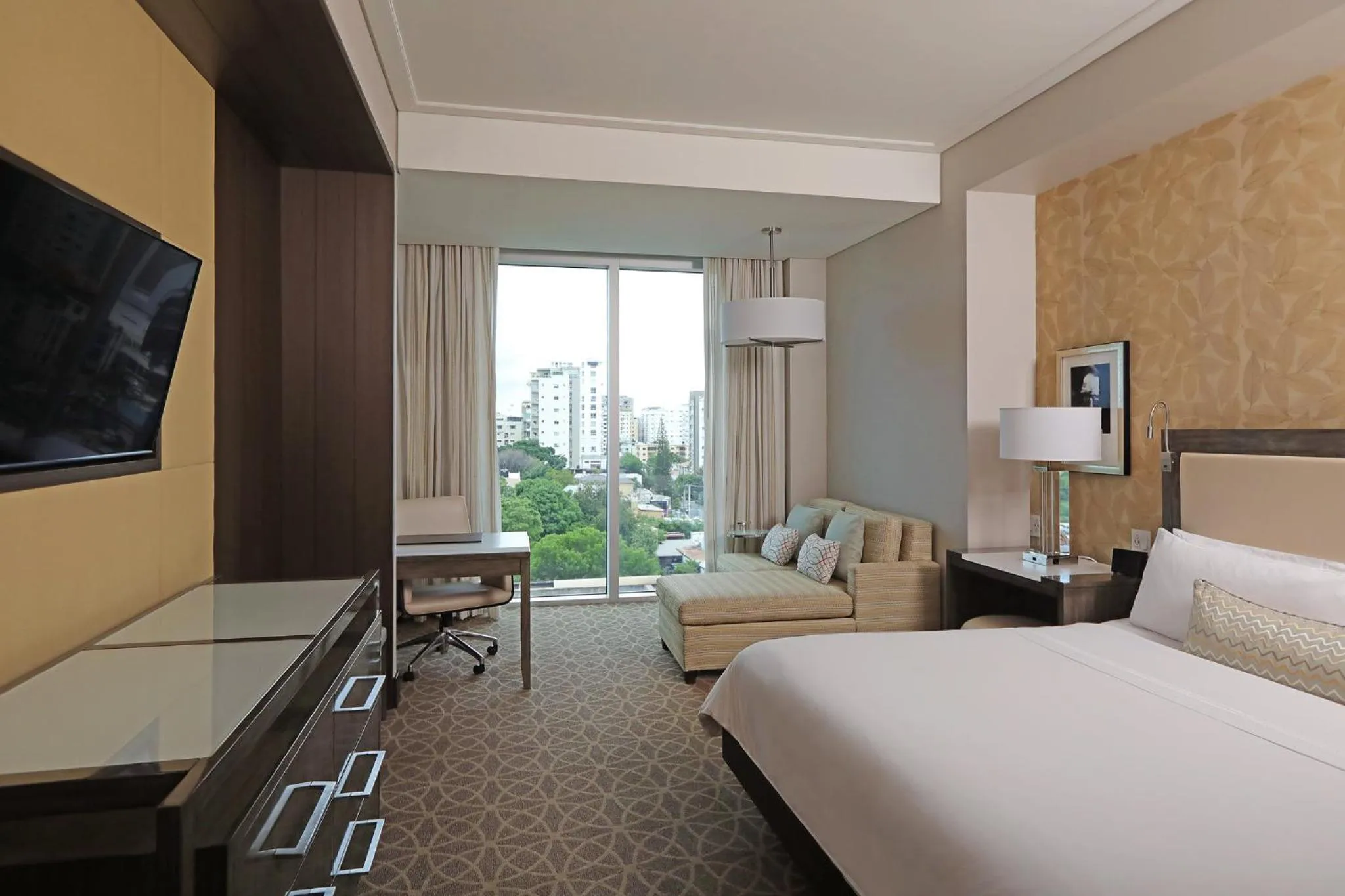 Photo of the whole room, Bed in InterContinental Real Santo Domingo by IHG