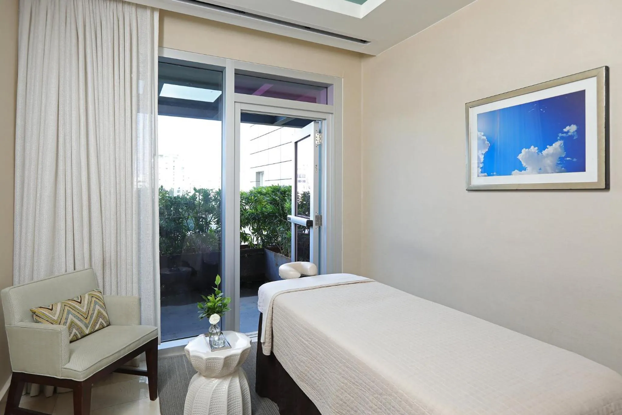 Spa and wellness centre/facilities, Bed in InterContinental Real Santo Domingo by IHG