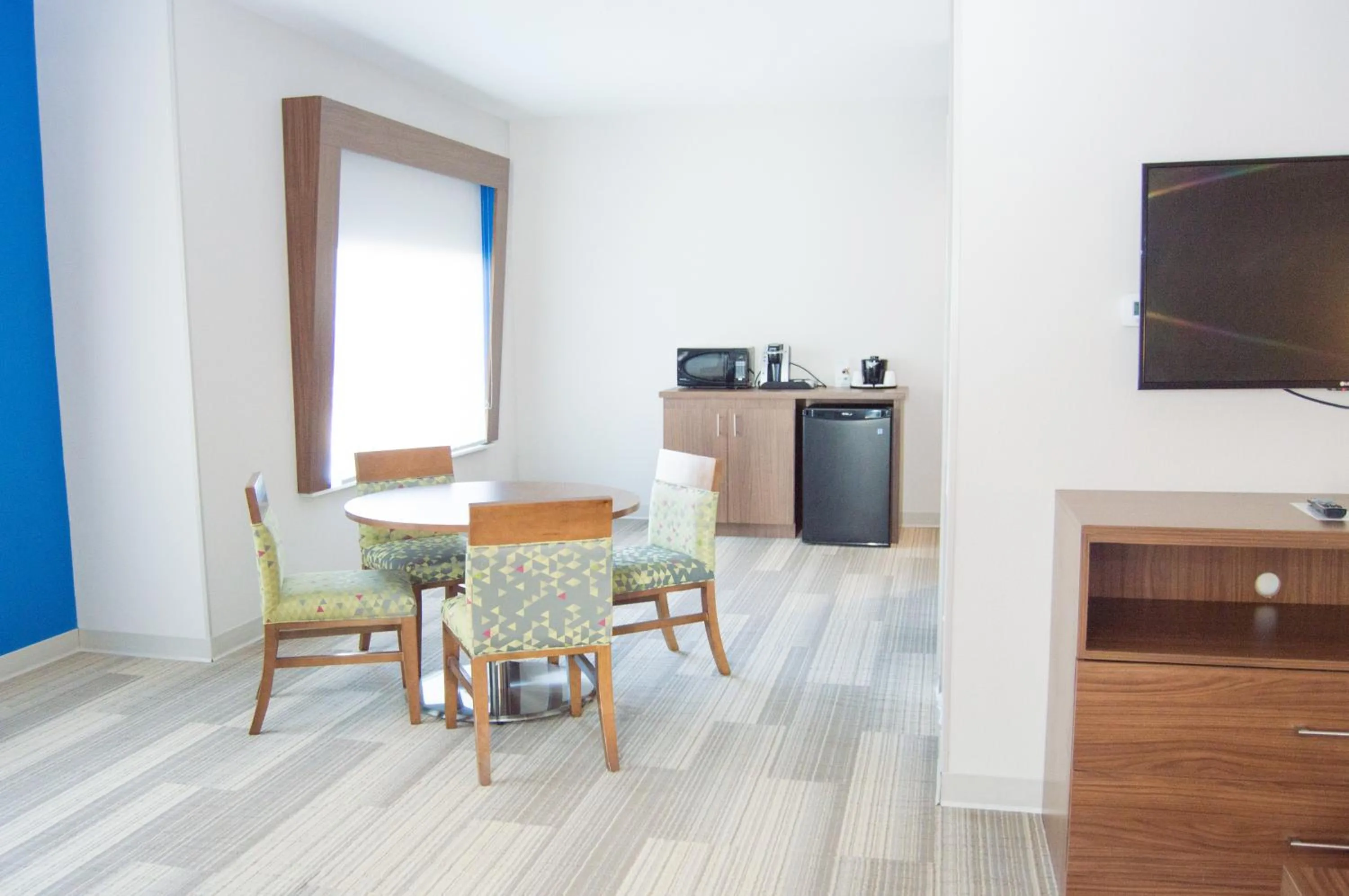 Photo of the whole room in Holiday Inn Express Slidell by IHG