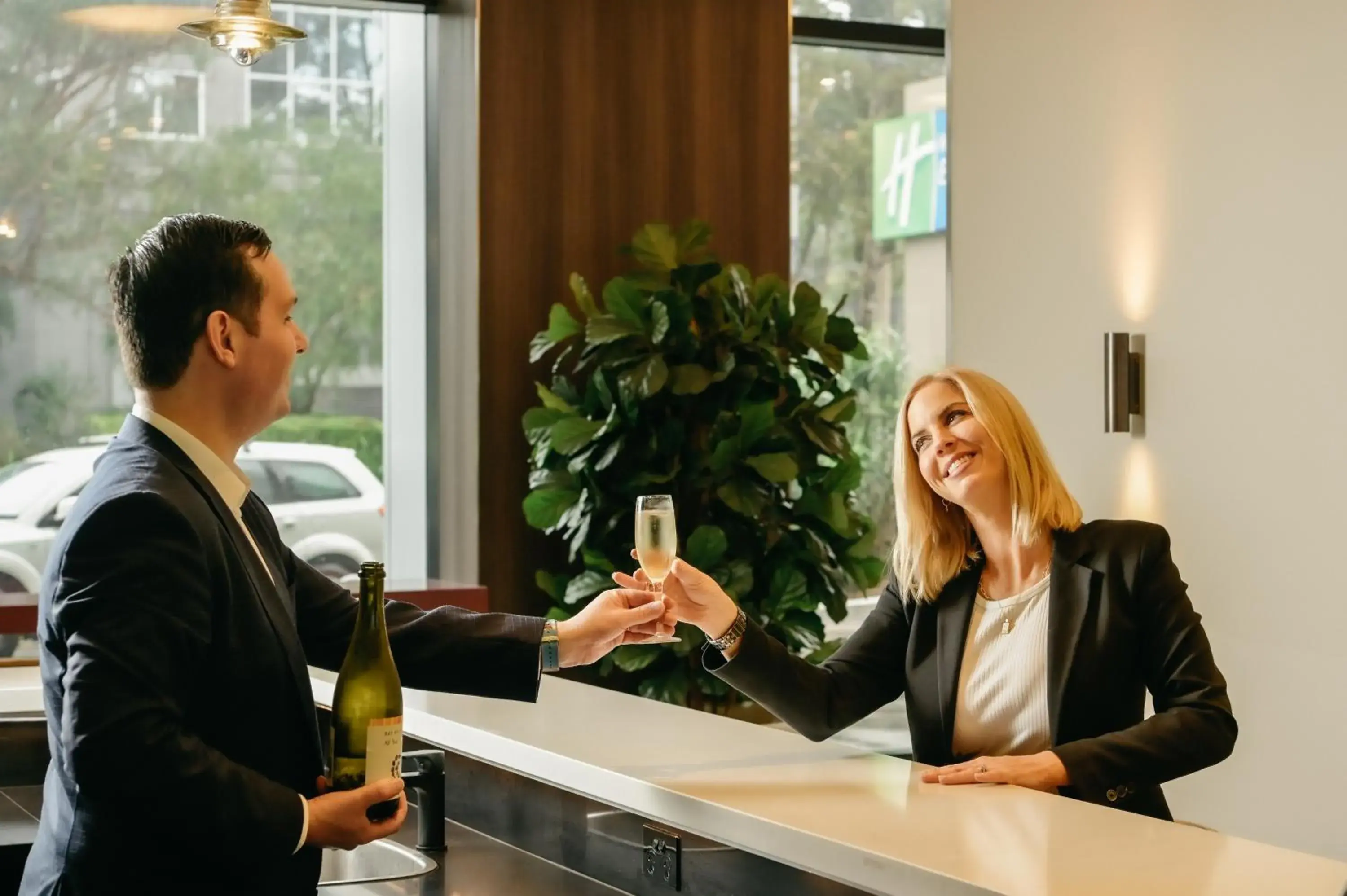 Lobby or reception in Holiday Inn Express Sydney Macquarie Park by IHG Lobby or reception in Holiday Inn Express Sydney Macquarie Park by IHG