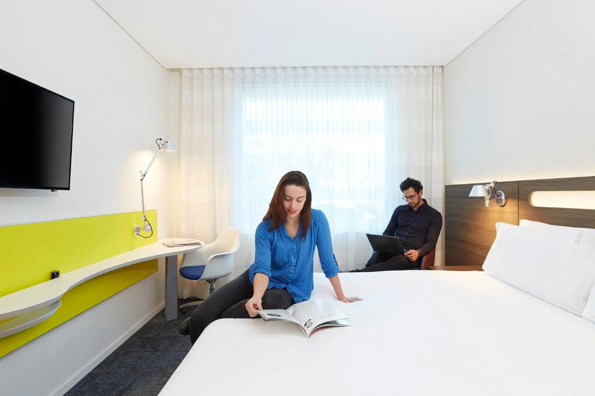 Photo of the whole room, Bed in Holiday Inn Express Sydney Macquarie Park by IHG