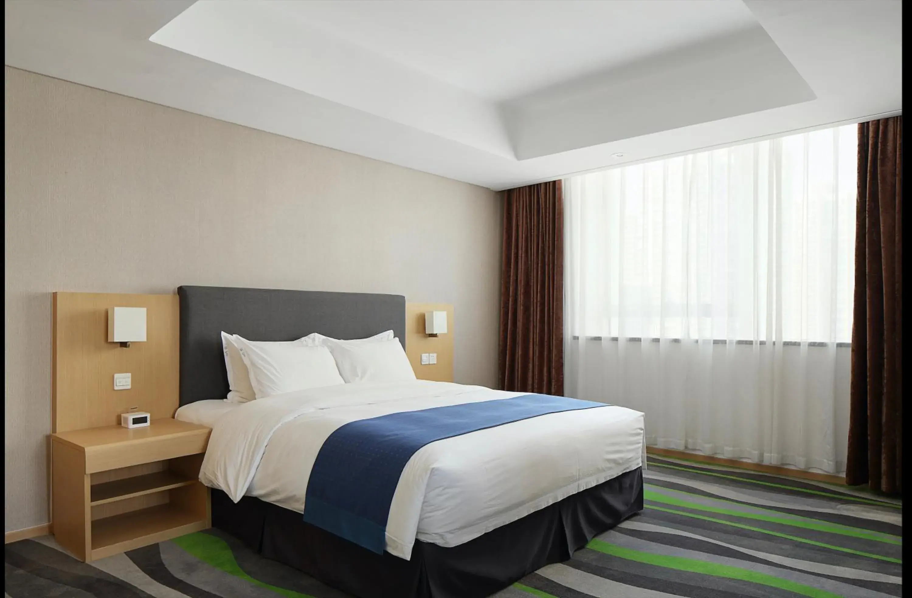 Bed in Holiday Inn Express Jinan High-Tech Zone by IHG Bed in Holiday Inn Express Jinan High-Tech Zone by IHG