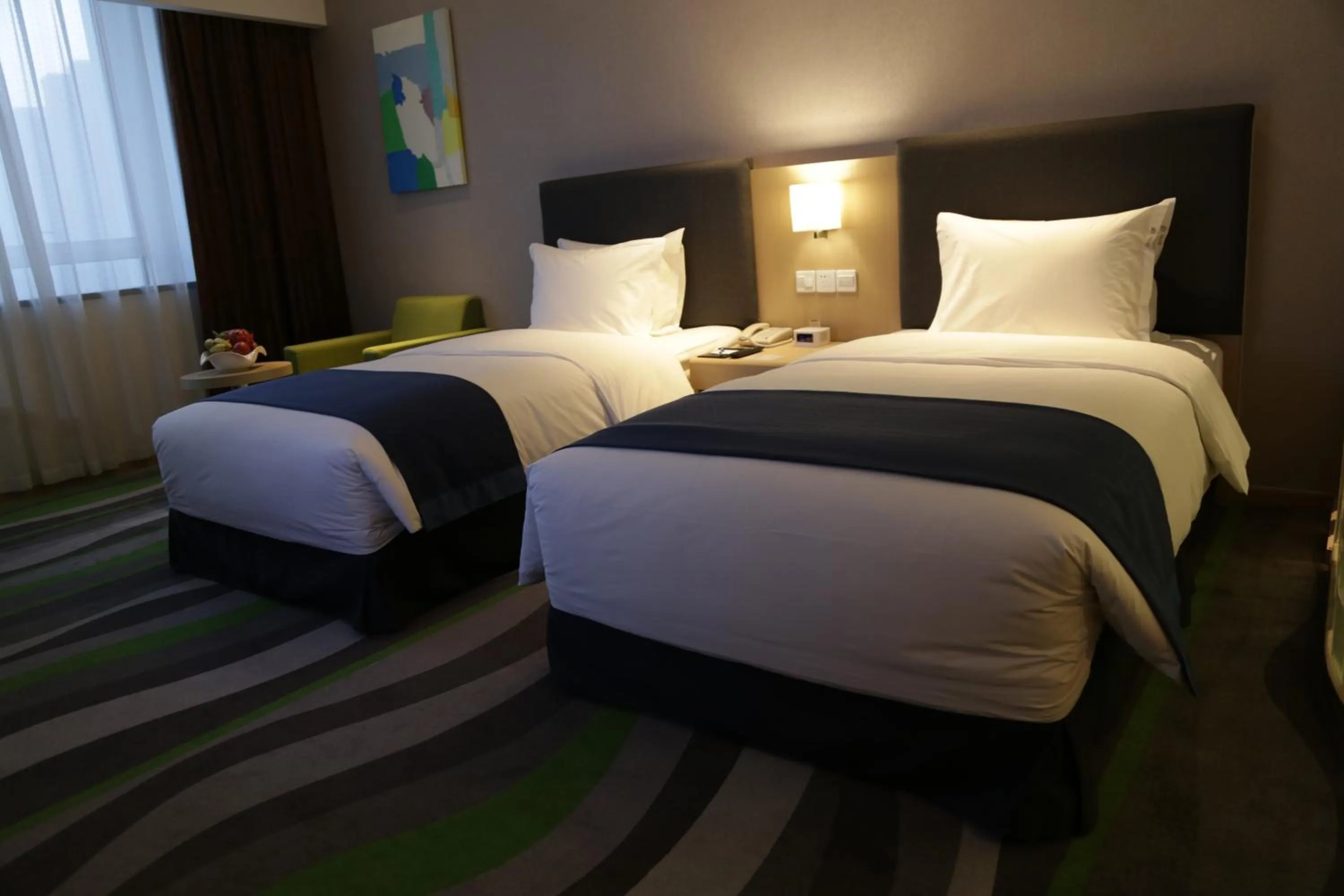 Photo of the whole room, Bed in Holiday Inn Express Jinan High-Tech Zone by IHG