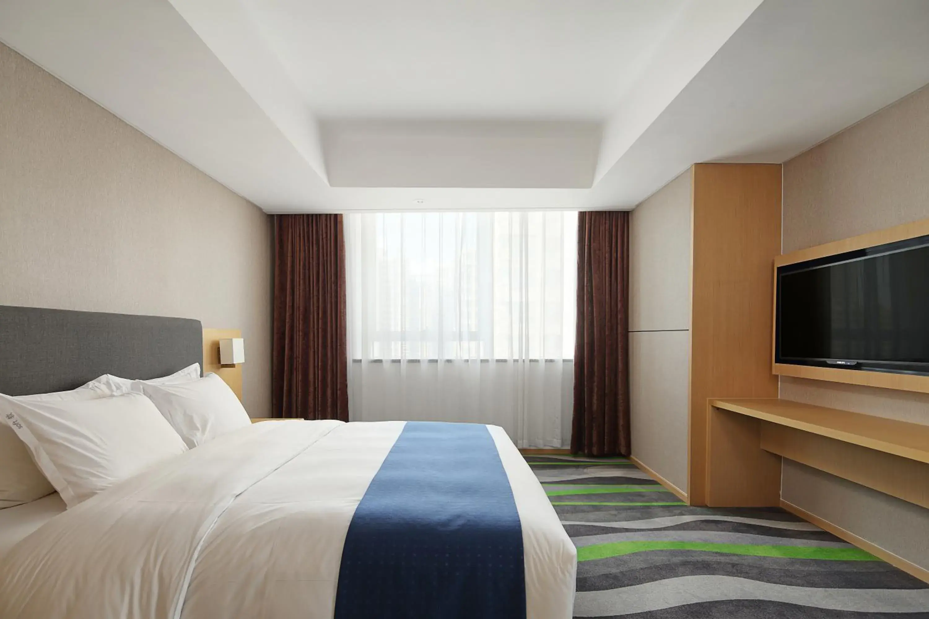 Standard King Room with Extra Floor Space in Holiday Inn Express Jinan High-Tech Zone by IHG Standard King Room with Extra Floor Space in Holiday Inn Express Jinan High-Tech Zone by IHG