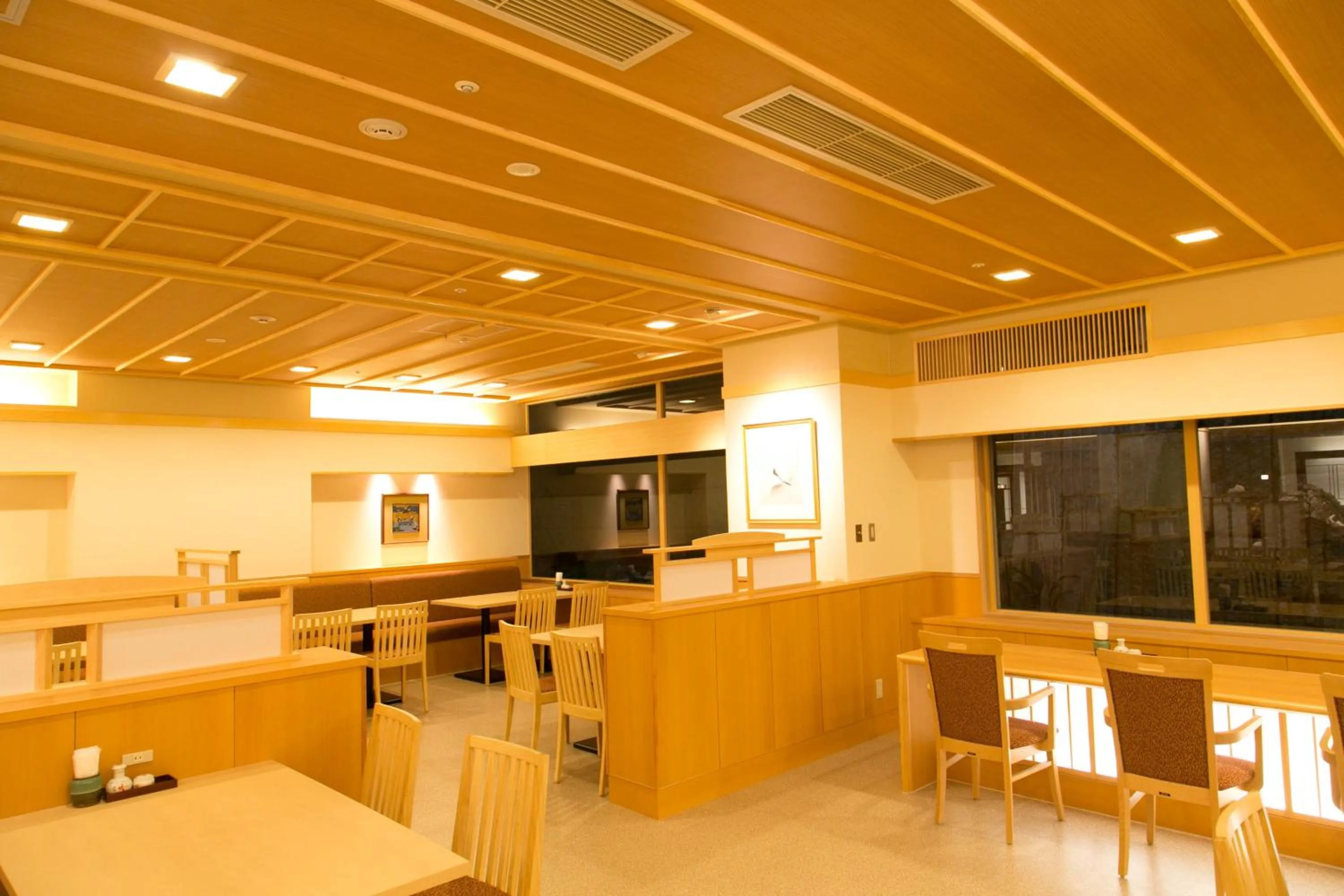 Restaurant/Places to Eat in ANA Crowne Plaza Ube, an IHG Hotel