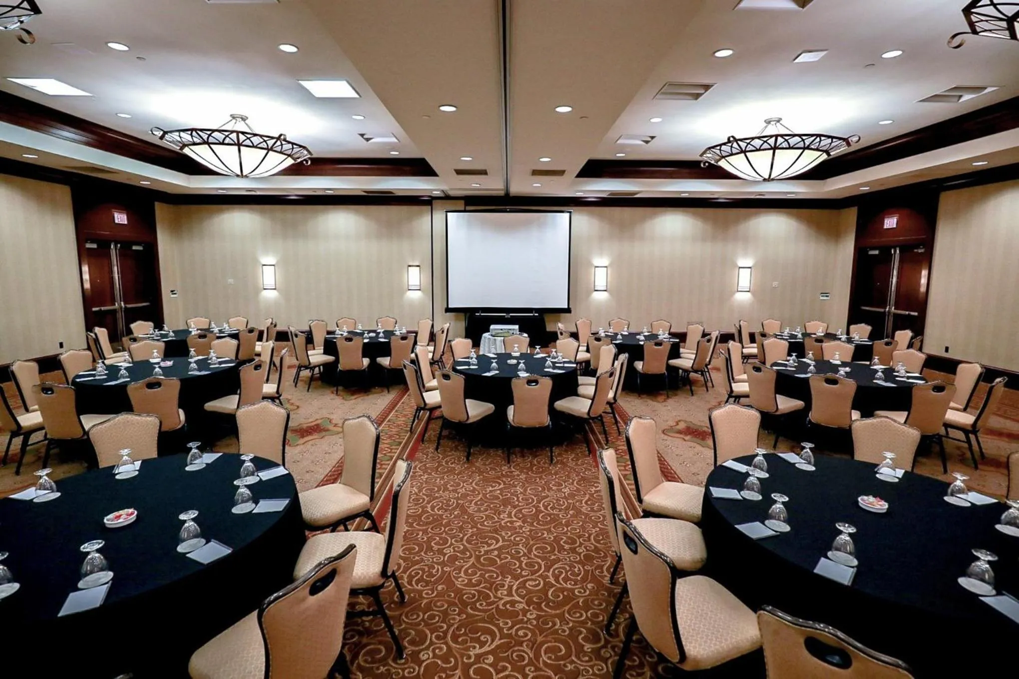 Meeting/conference room in Crowne Plaza Providence-Warwick (Airport) by IHG