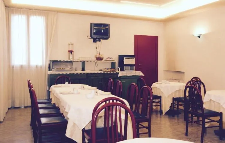 Restaurant/places to eat in Albergo Ristorante Giulietta e Romeo