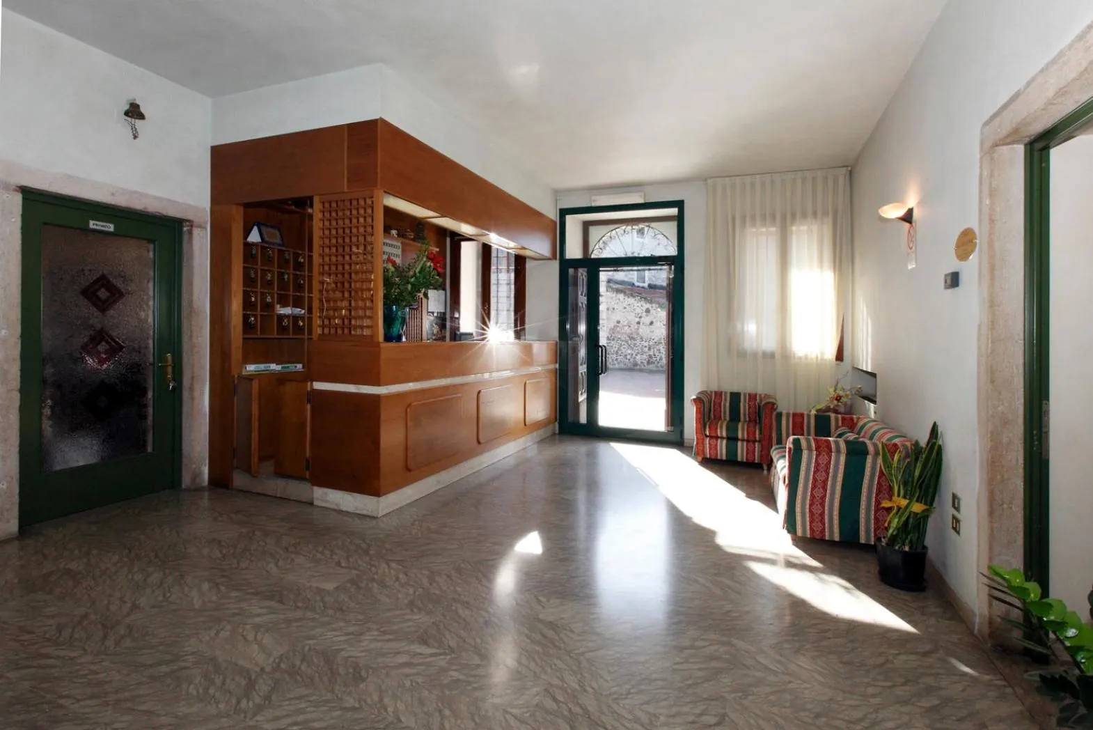 Lobby or reception in Albergo Ristorante Giulietta e Romeo