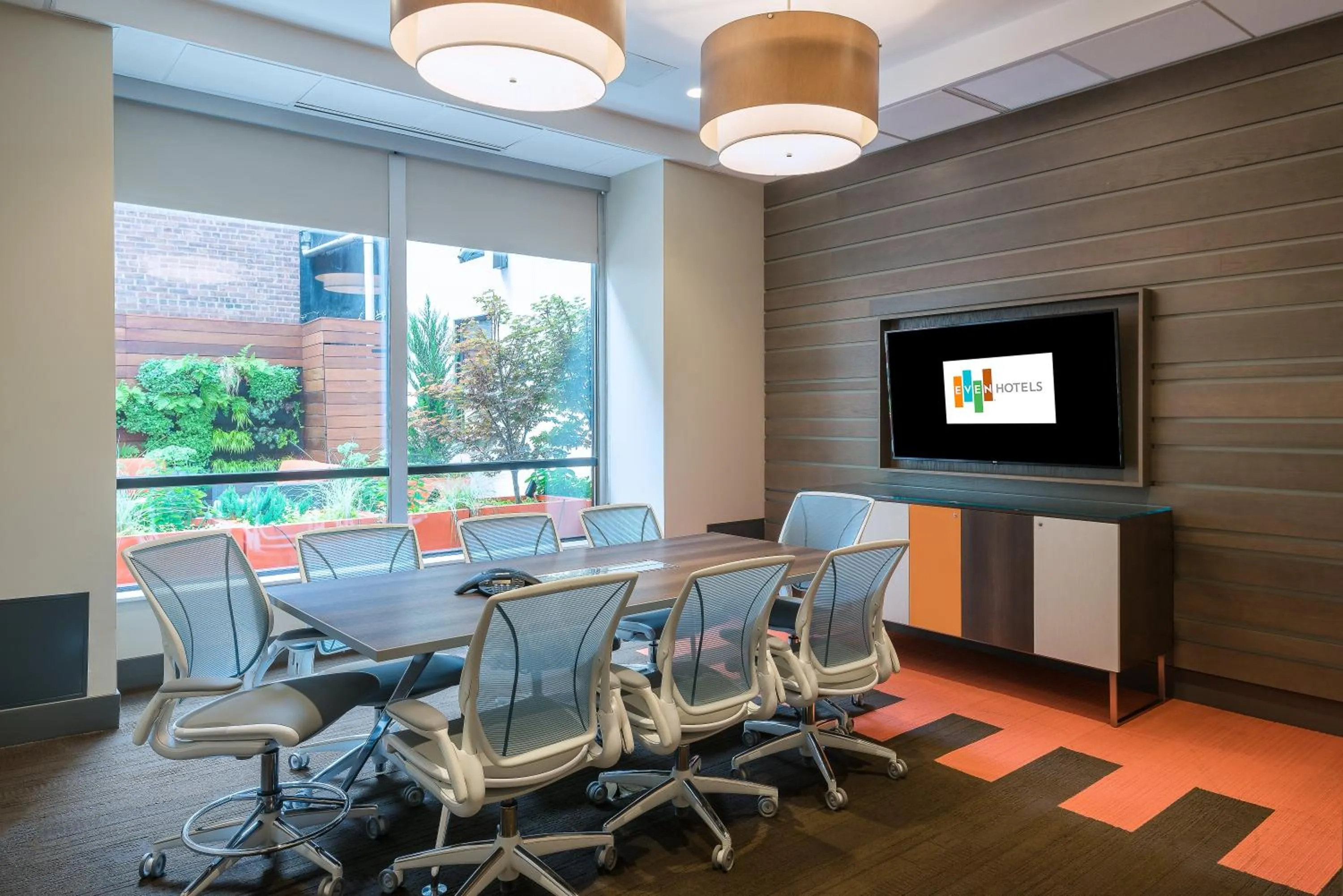 Meeting/conference room in EVEN Hotel Brooklyn by IHG