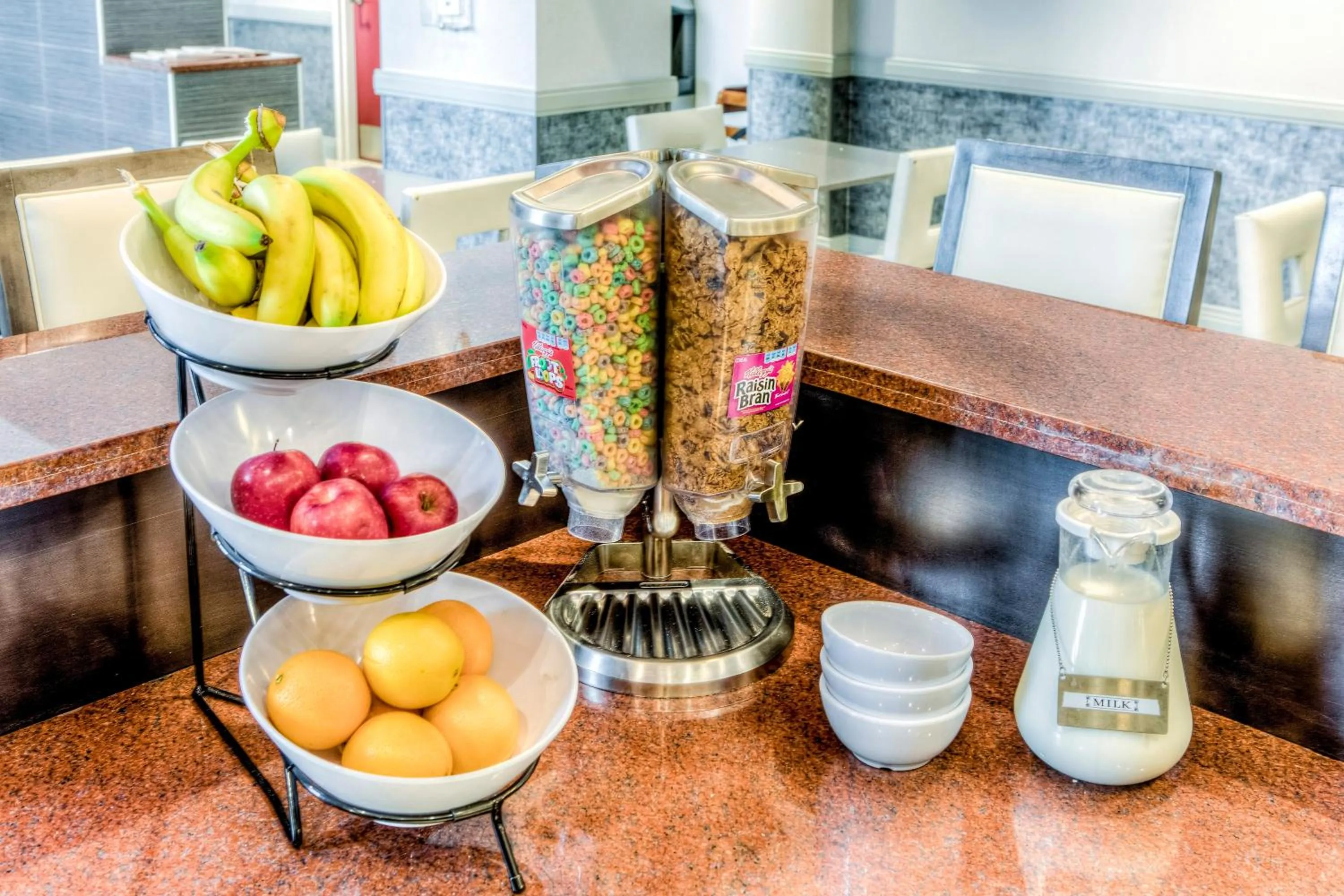 Restaurant/places to eat in Staybridge Suites - University Area OSU by IHG