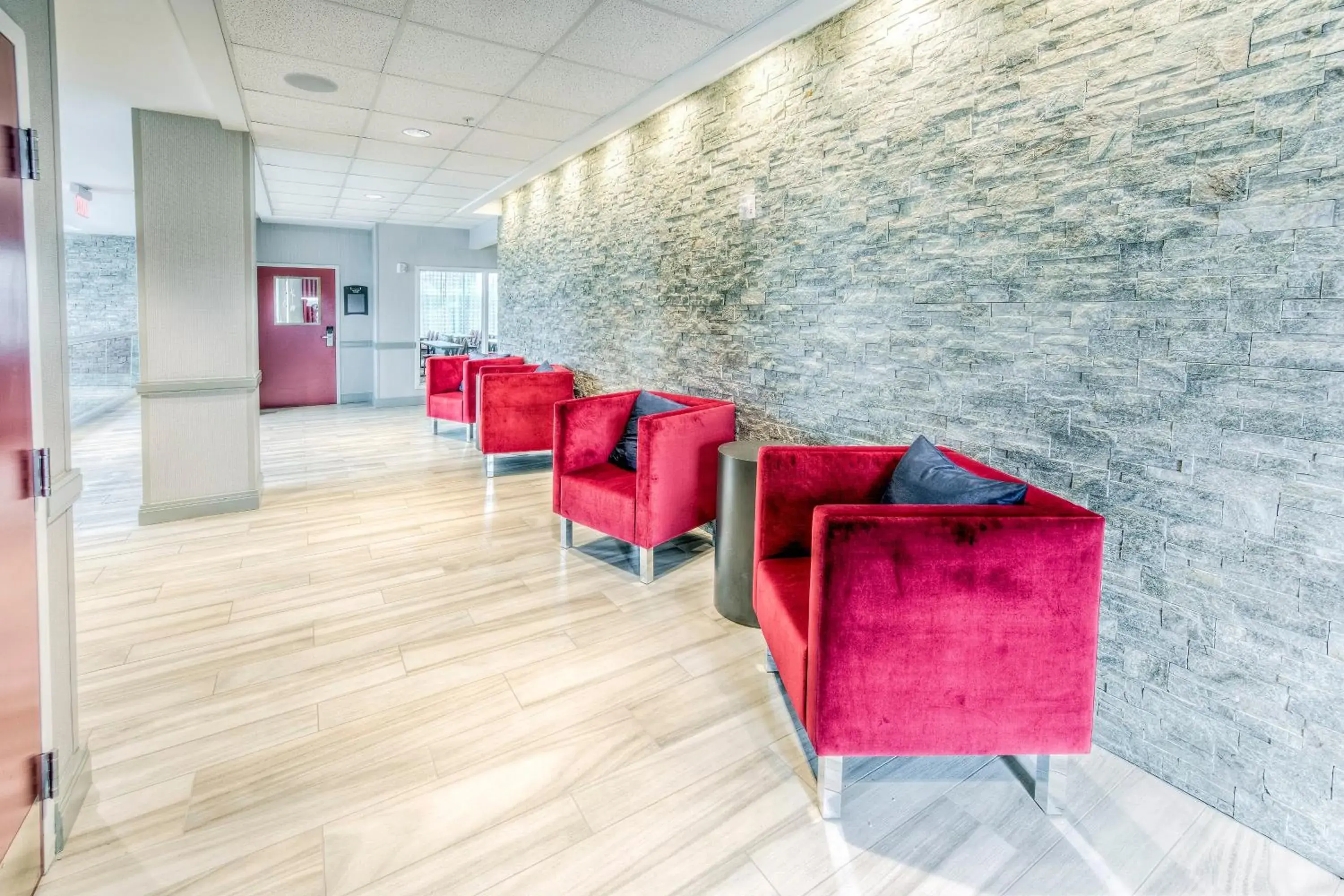 Property building in Staybridge Suites - University Area OSU by IHG Property building in Staybridge Suites - University Area OSU by IHG