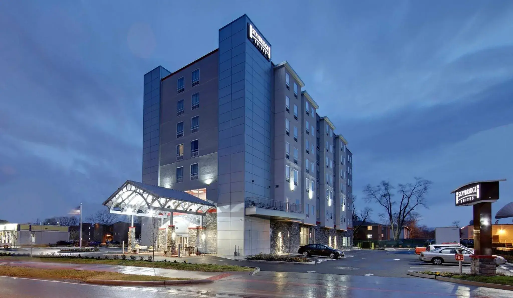 Property building in Staybridge Suites - University Area OSU by IHG Property building in Staybridge Suites - University Area OSU by IHG