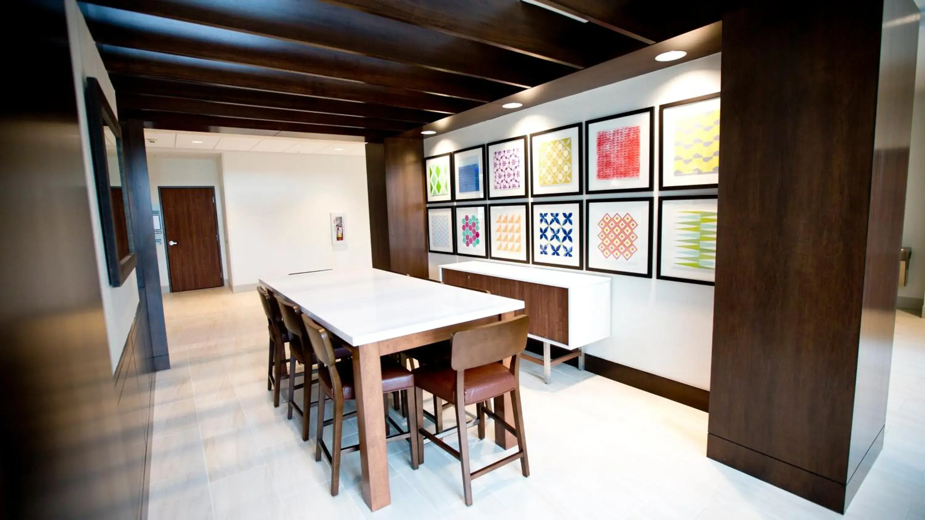 Lobby or reception in Holiday Inn Express & Suites Houston NW - Hwy 290 Cypress by IHG Lobby or reception in Holiday Inn Express & Suites Houston NW - Hwy 290 Cypress by IHG