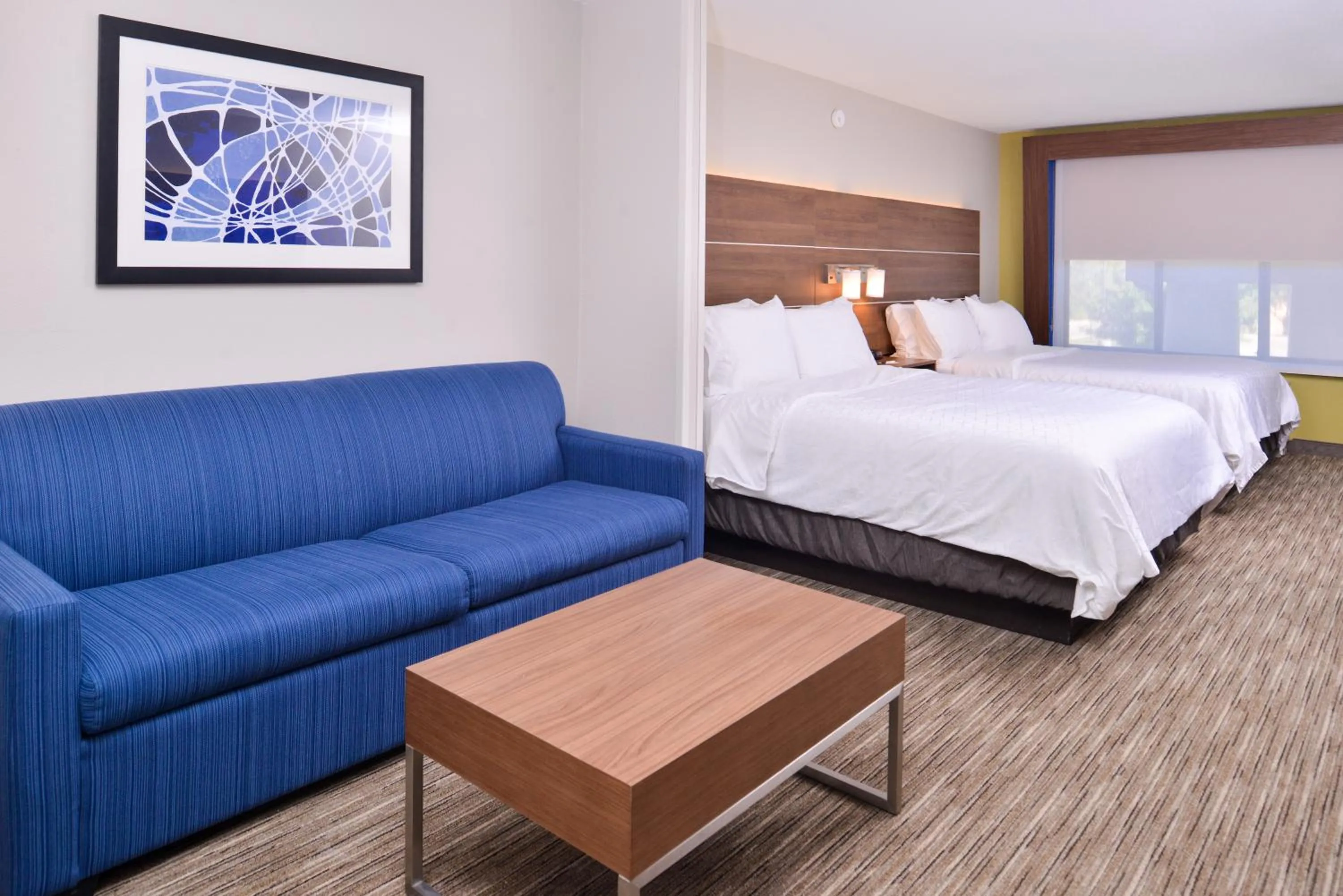Photo of the whole room, Bed in Holiday Inn Express & Suites Selma by IHG