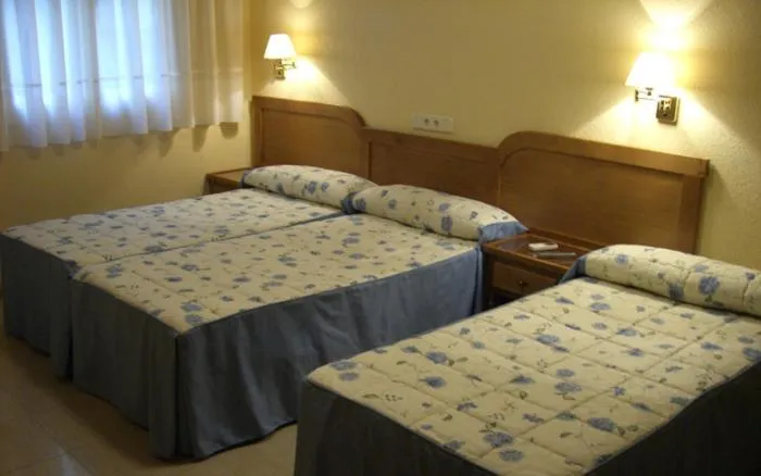Photo of the whole room, Bed in Hostal Benamar