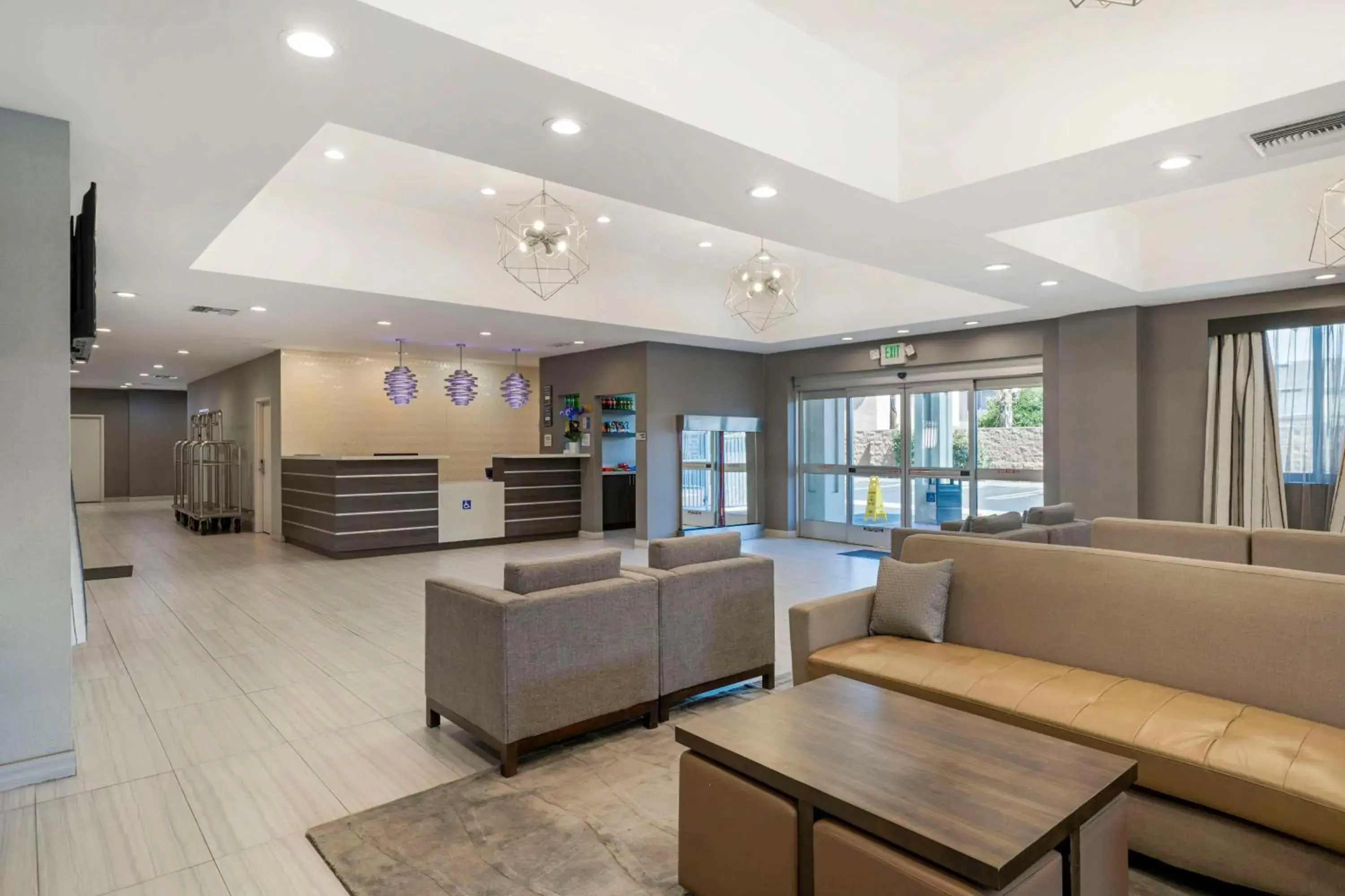 Lobby or reception in Best Western Plus Gardena-Los Angeles Inn & Suites Lobby or reception in Best Western Plus Gardena-Los Angeles Inn & Suites