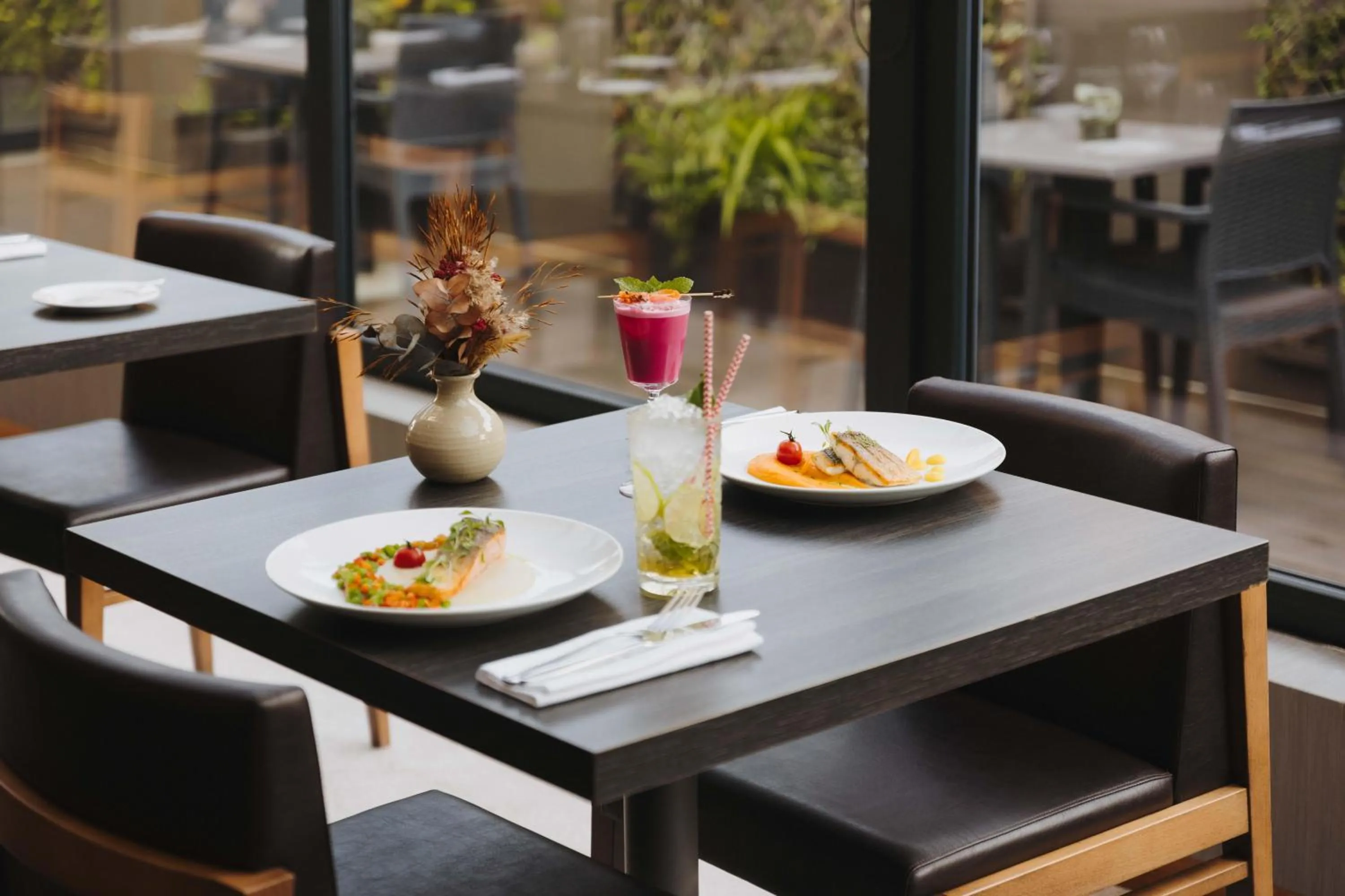 Restaurant/places to eat in Timbre Heroismo