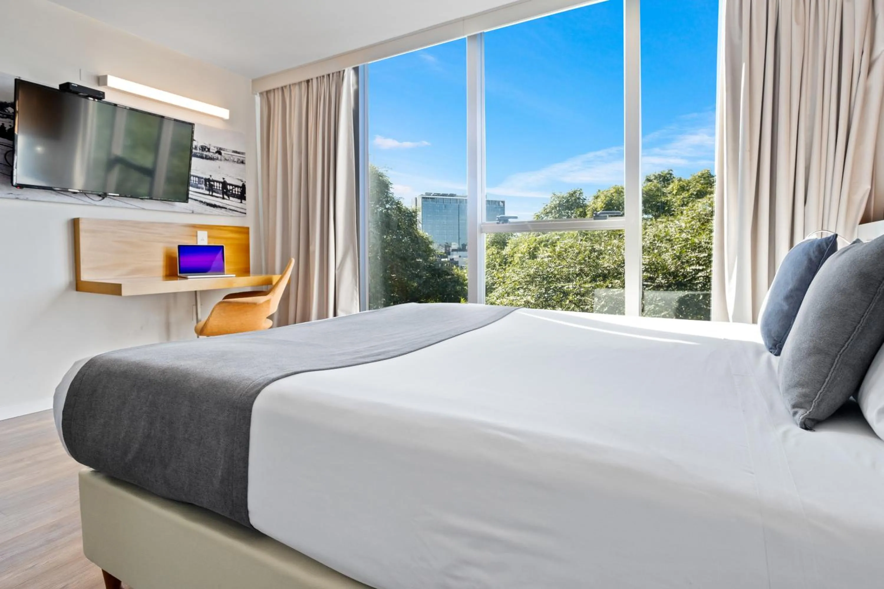 Bed in Own Montevideo