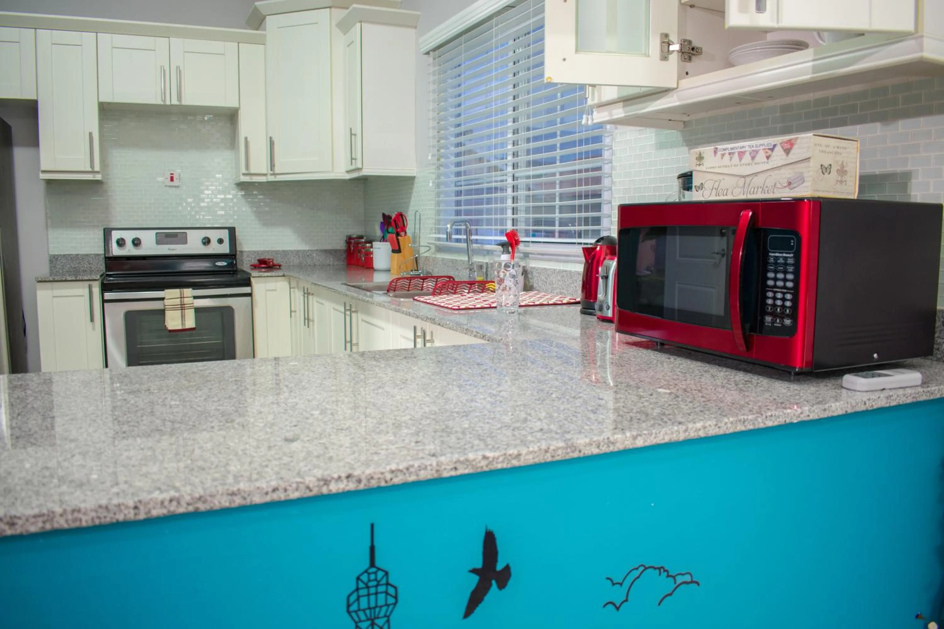 Kitchen or kitchenette in Casa Victoria Golf Retreat