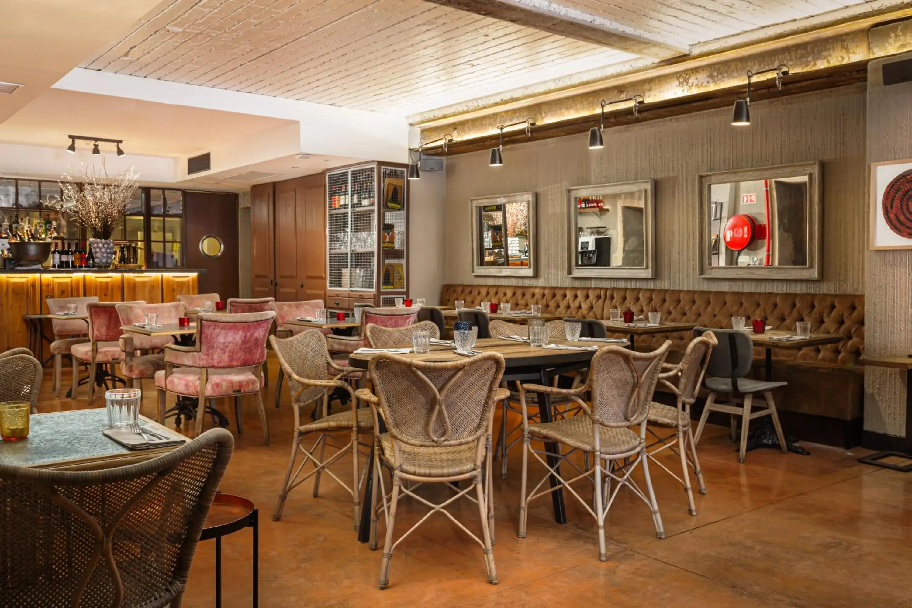 Restaurant/places to eat in AlmaLusa Baixa/Chiado Restaurant/places to eat in AlmaLusa Baixa/Chiado