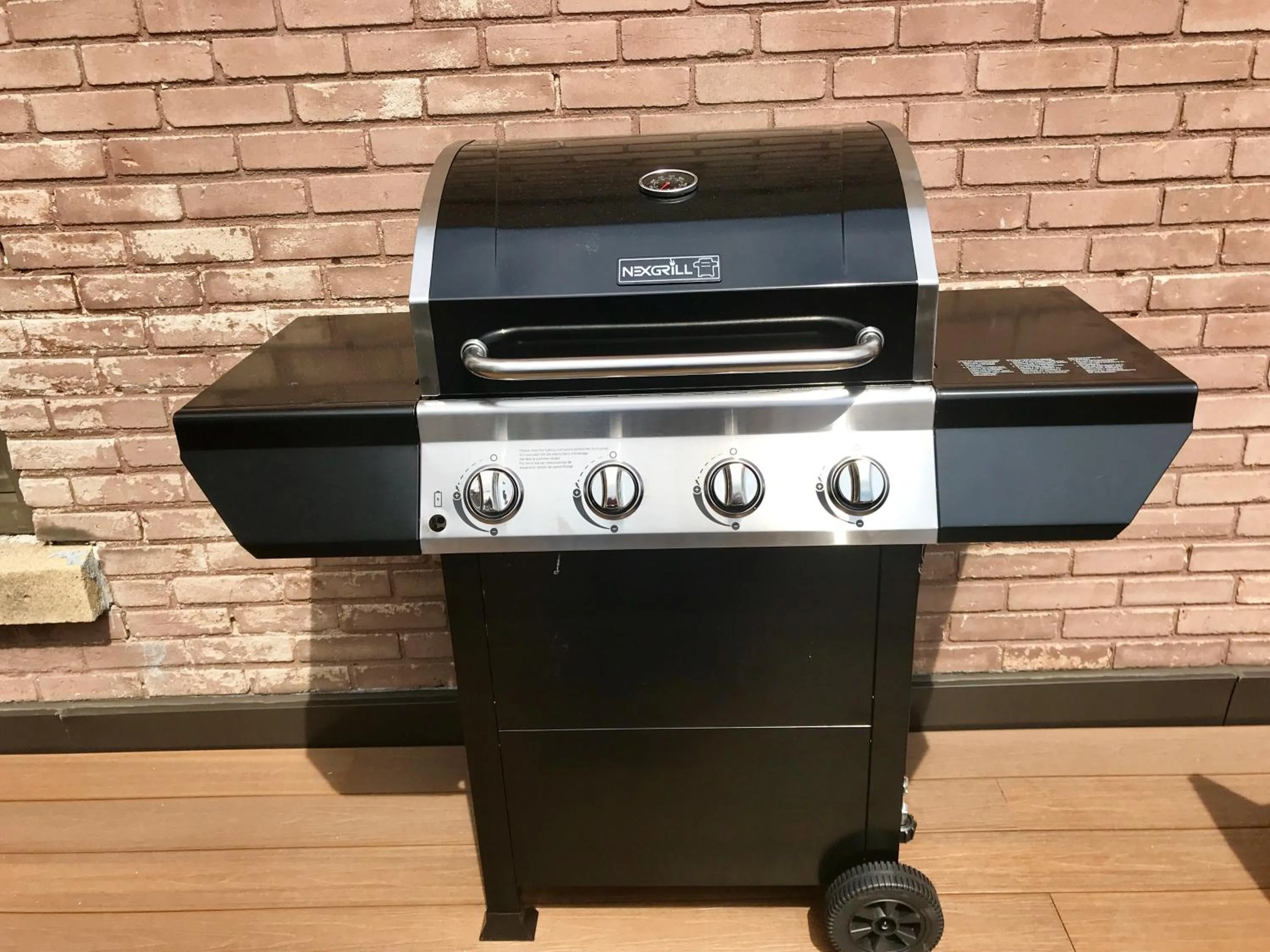 BBQ facilities in MTLVacationrentals-The MTLVR Kisses