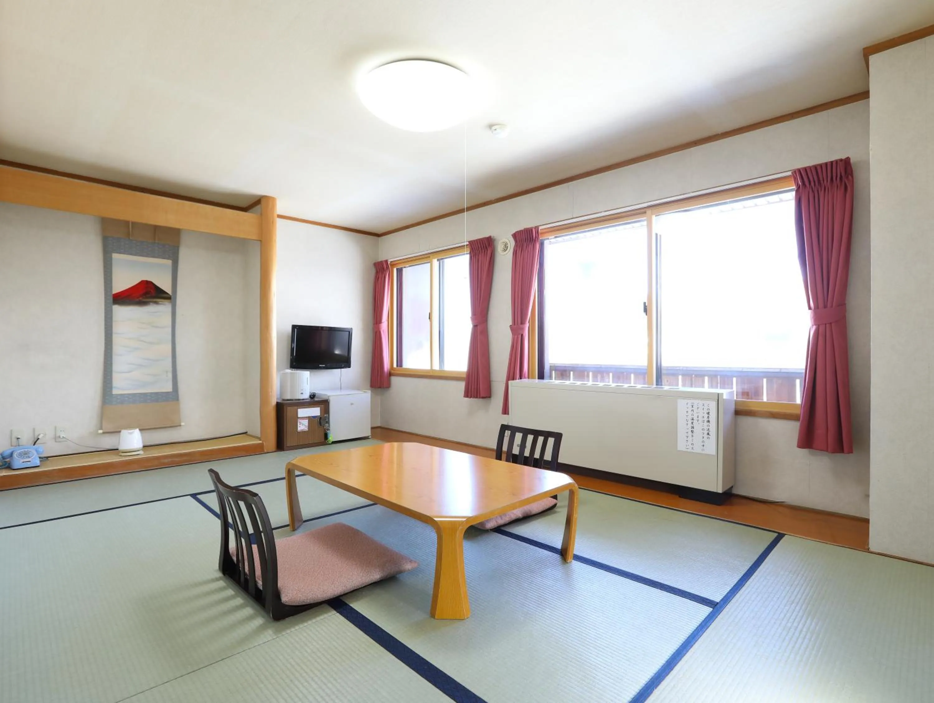 Photo of the whole room in Shiga Ichii Hotel