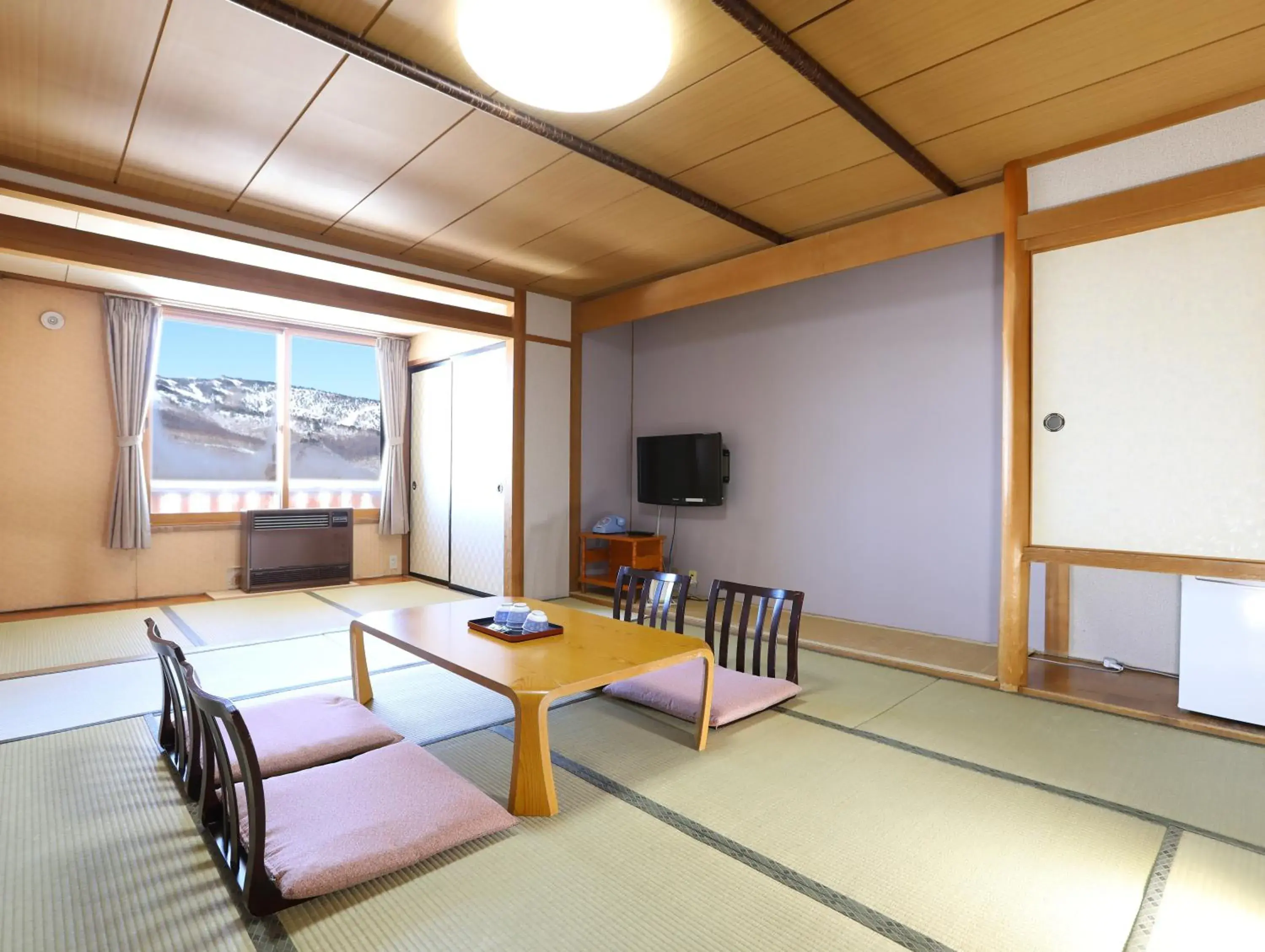 Standard Family Room in Shiga Ichii Hotel Standard Family Room in Shiga Ichii Hotel