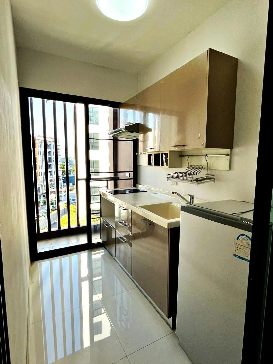 kitchen in V-twin Condo Donjan