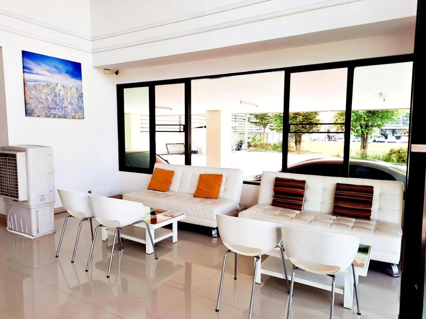 Lobby or reception in V-twin Condo Donjan