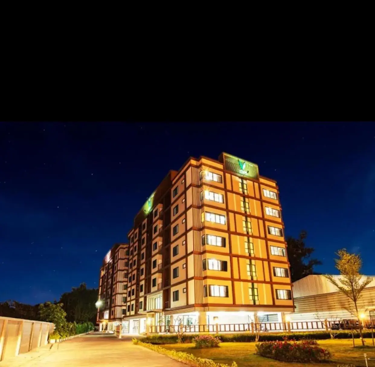 Property building in V-twin Donjan Service Apartment Property building in V-twin Donjan Service Apartment