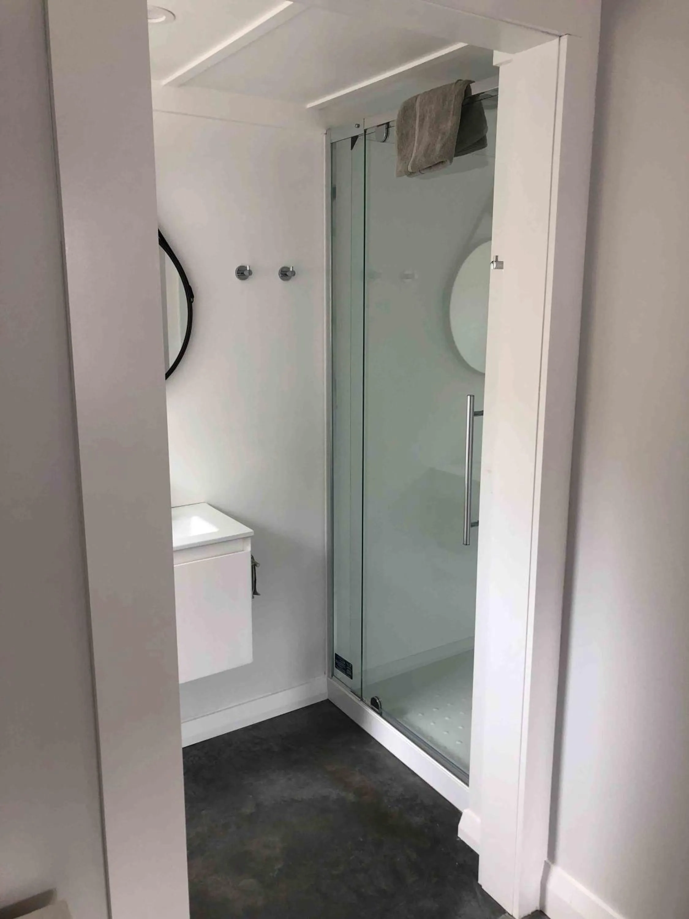 Shower in The Pear Orchard Lodge