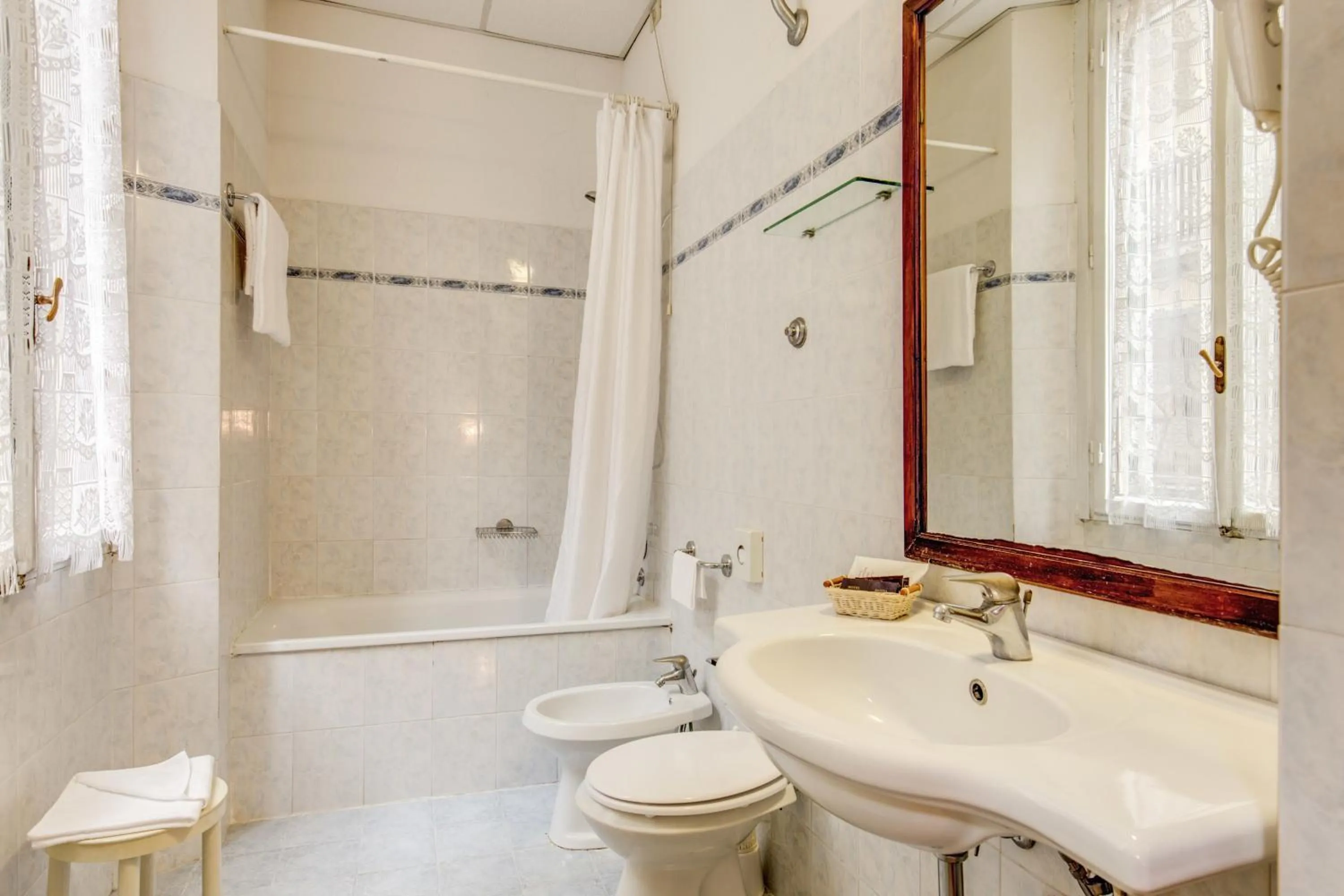 Bathroom in Hotel S.Giorgio & Olimpic