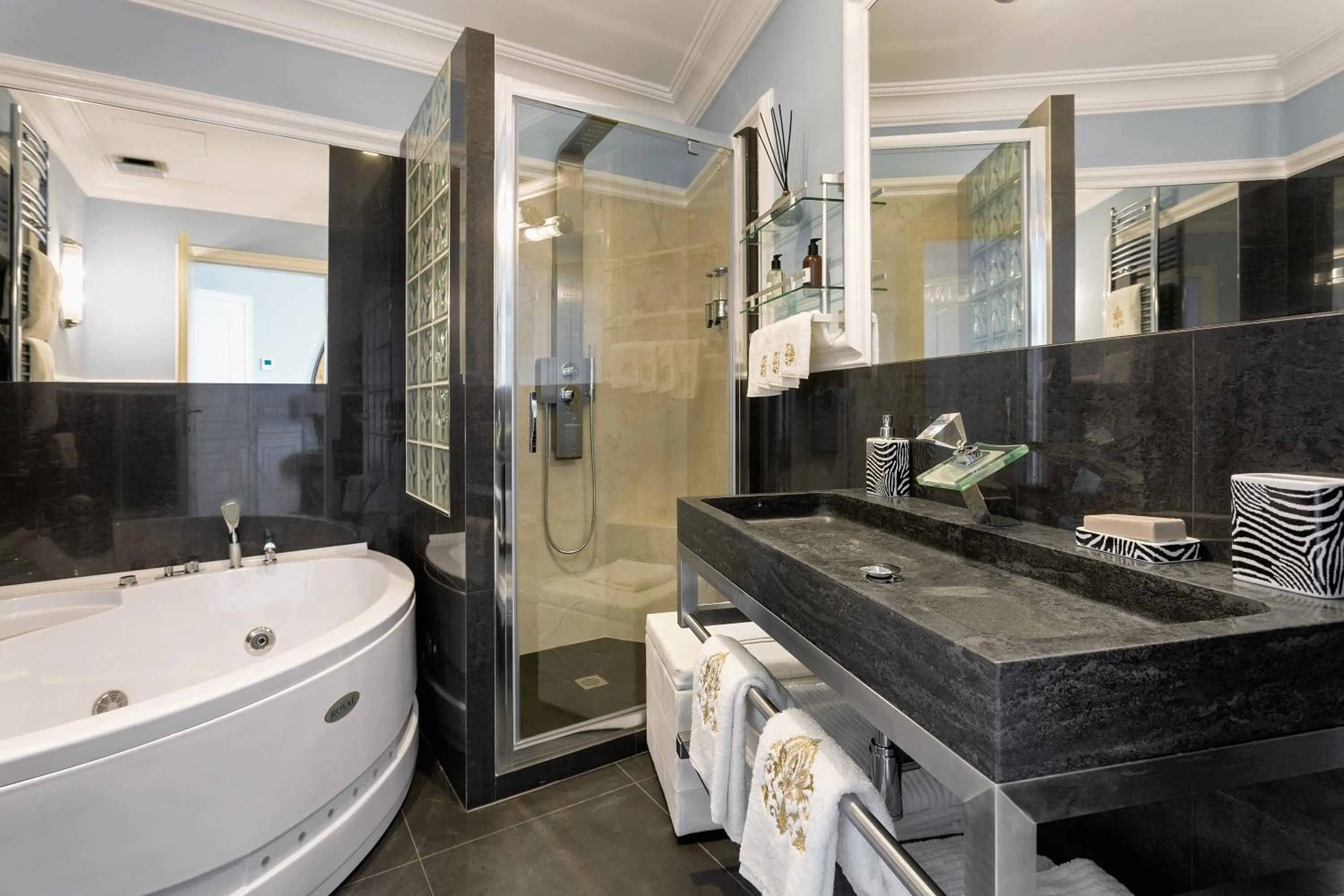 Bathroom in La Maison du Sage