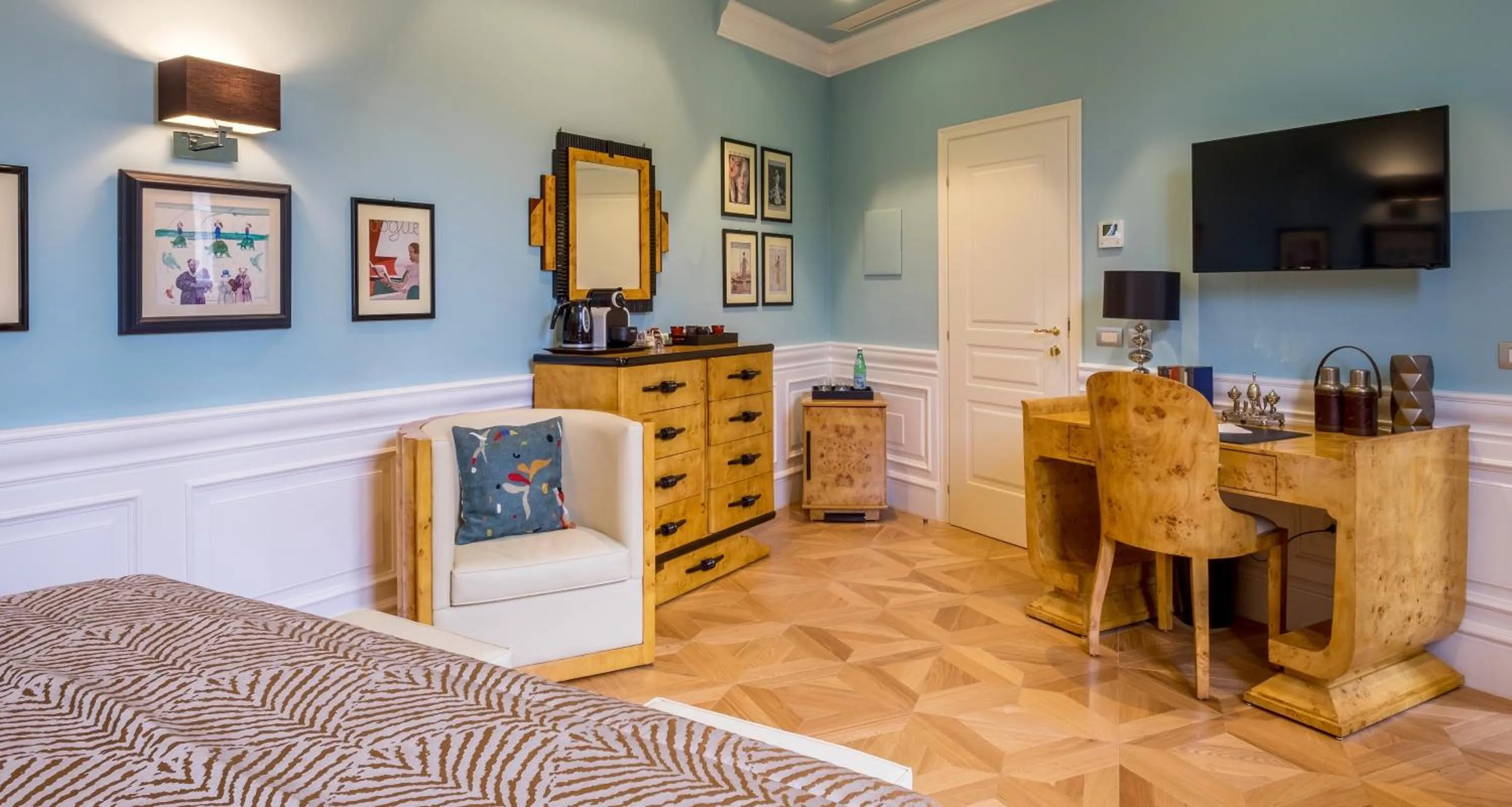 Bedroom in La Maison du Sage