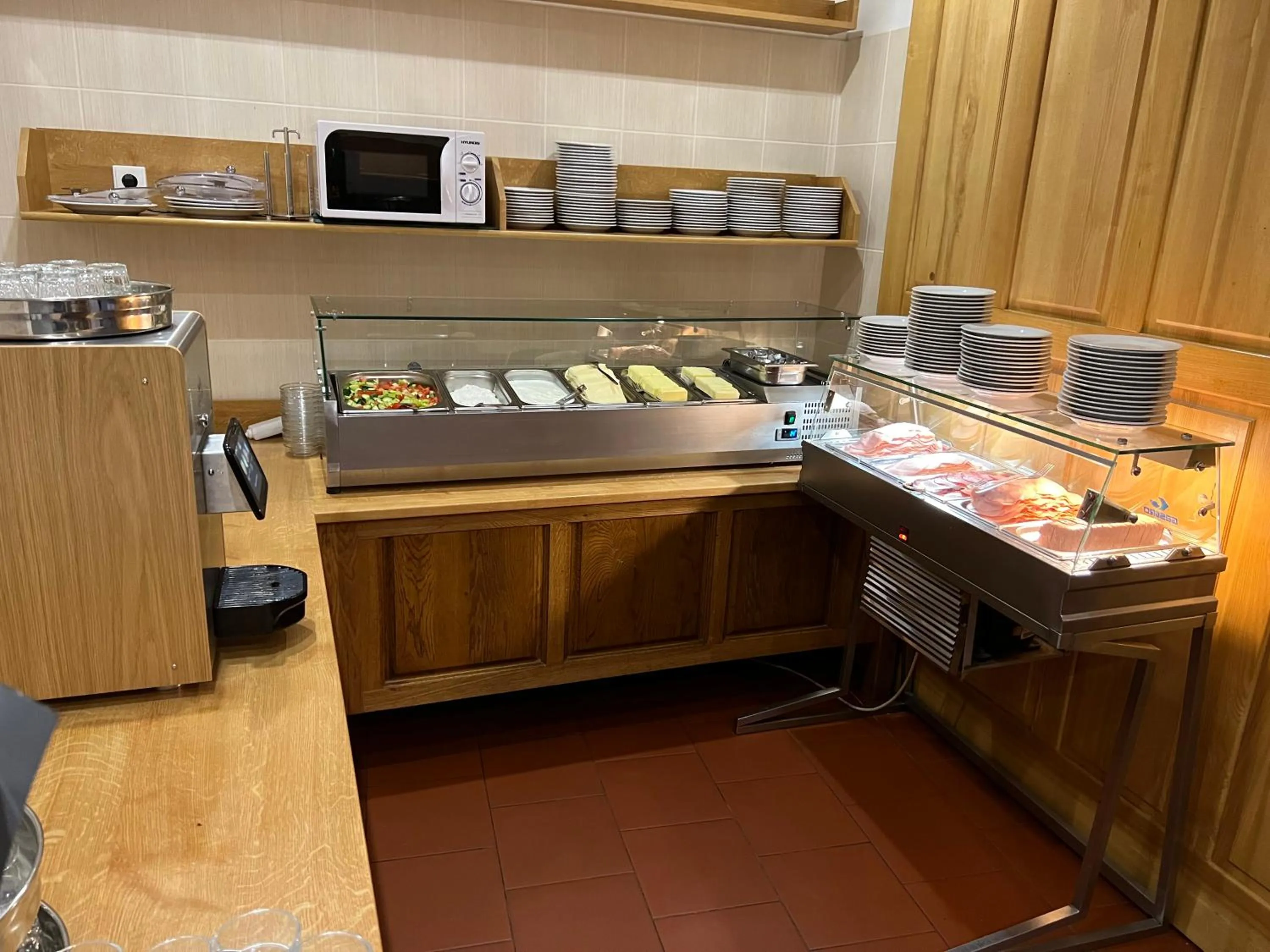 Buffet breakfast in Hotel Praha