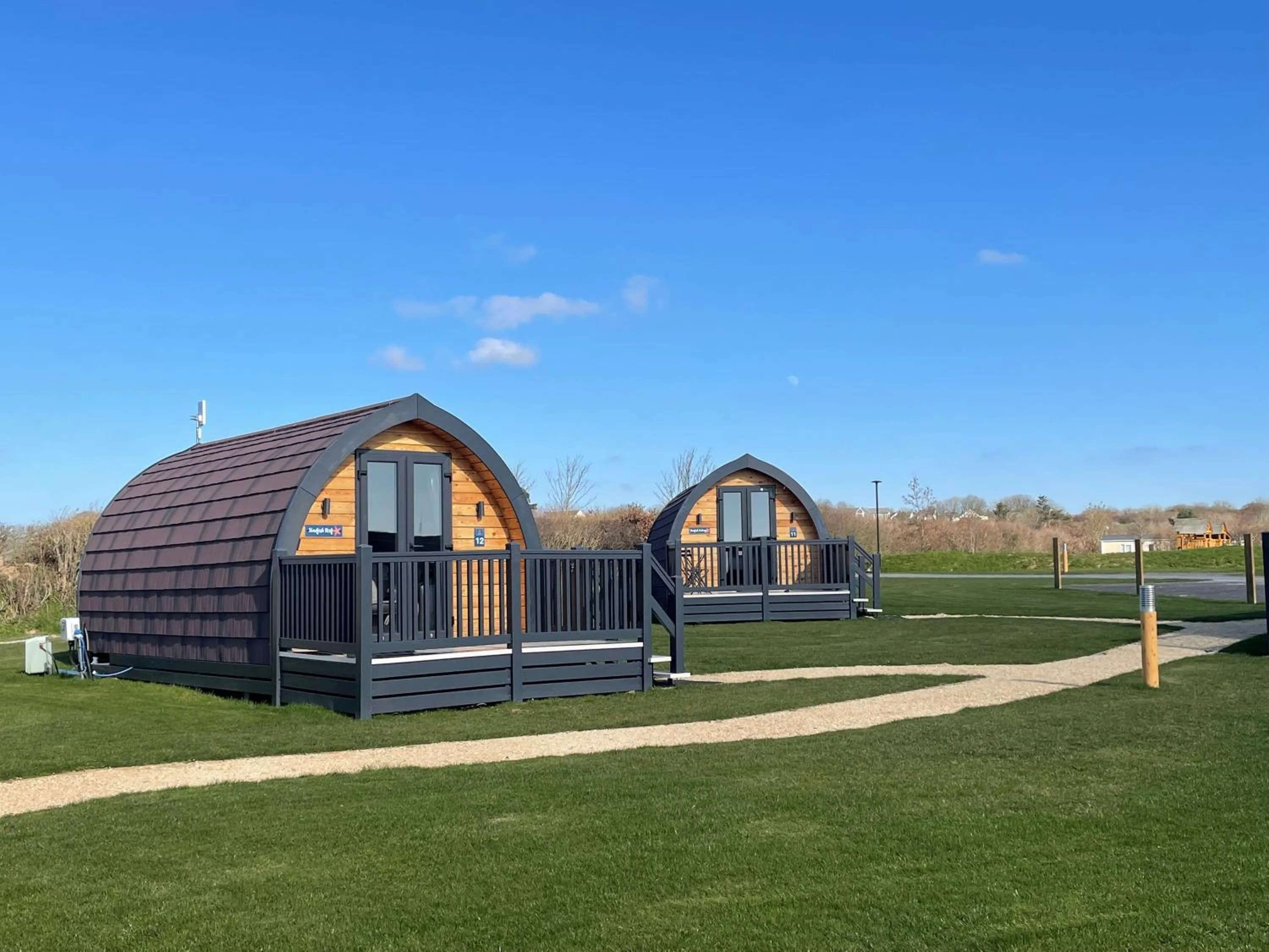 Property building in Pentire Coastal Holiday Park