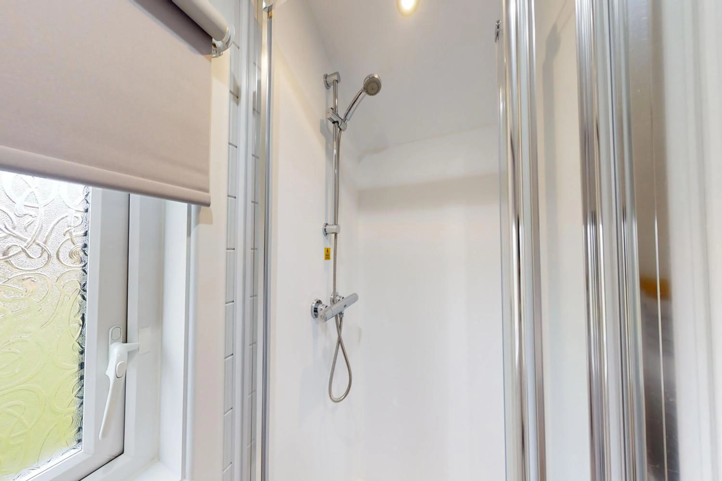 Shower in Pentire Coastal Holiday Park