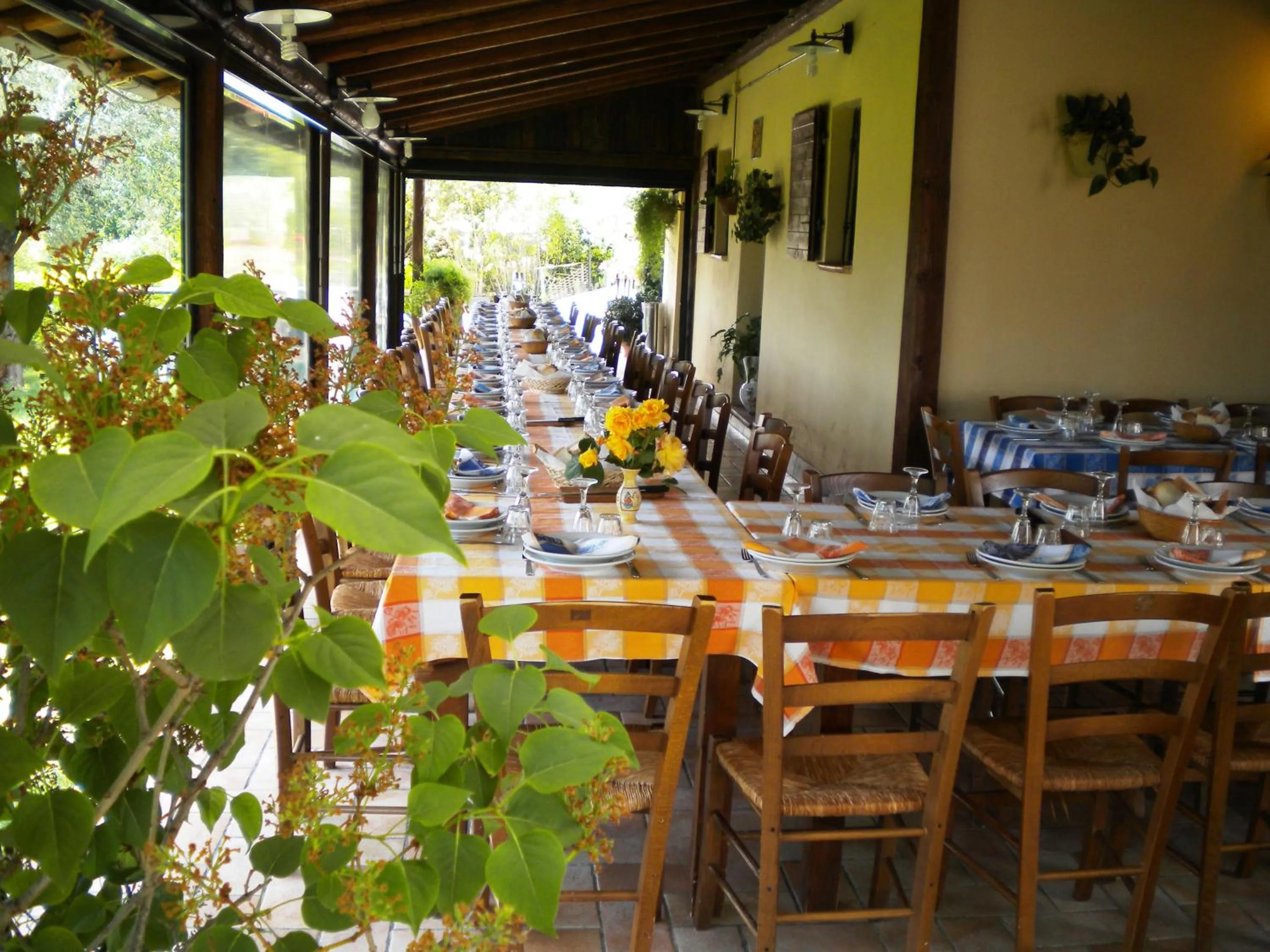 Restaurant/places to eat in Il Girasole Country Village