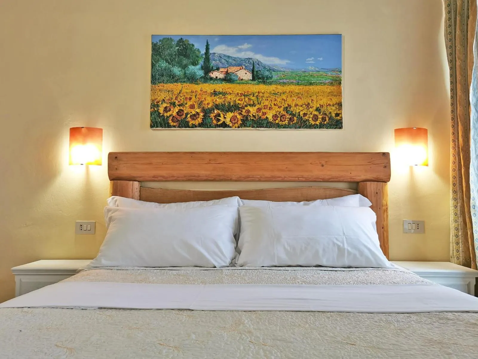 Photo of the whole room, Bed in Il Girasole Country Village