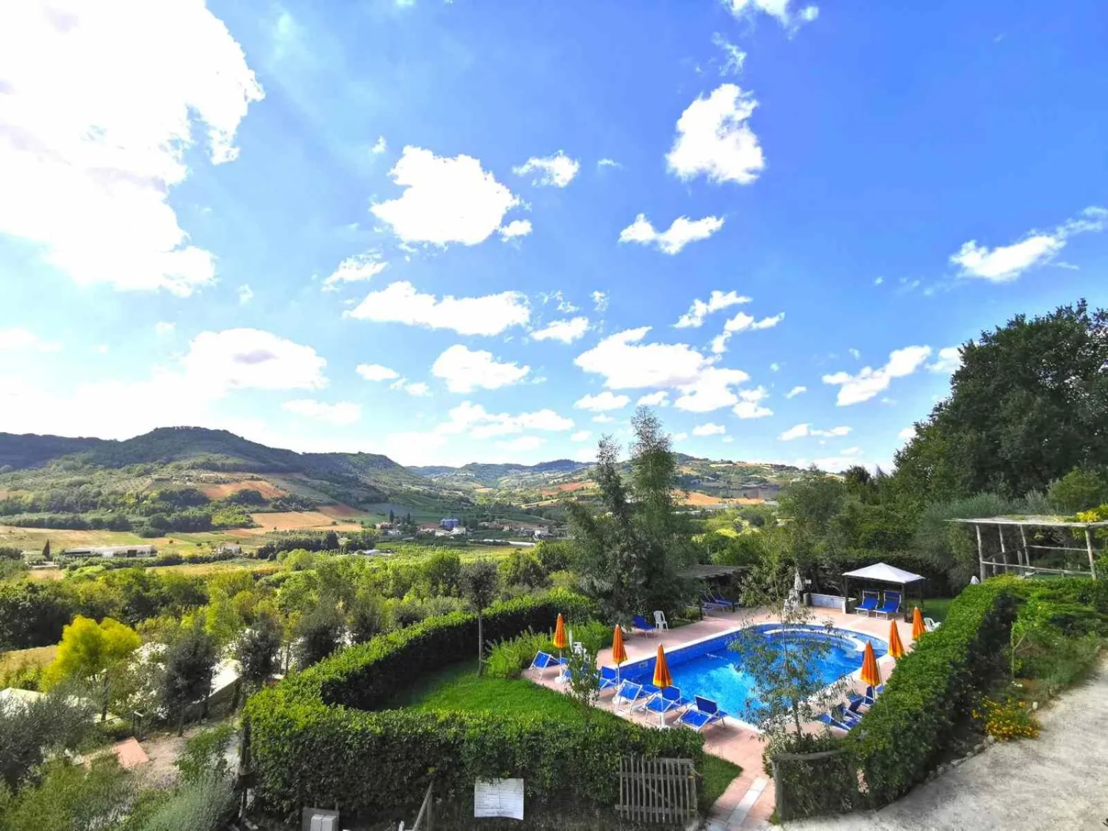 Pool view in Il Girasole Country Village