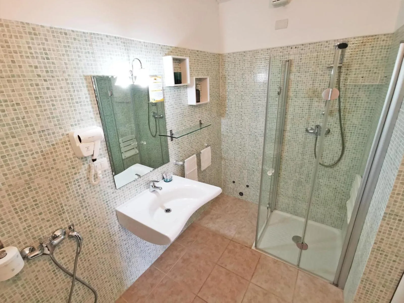 Shower in Il Girasole Country Village