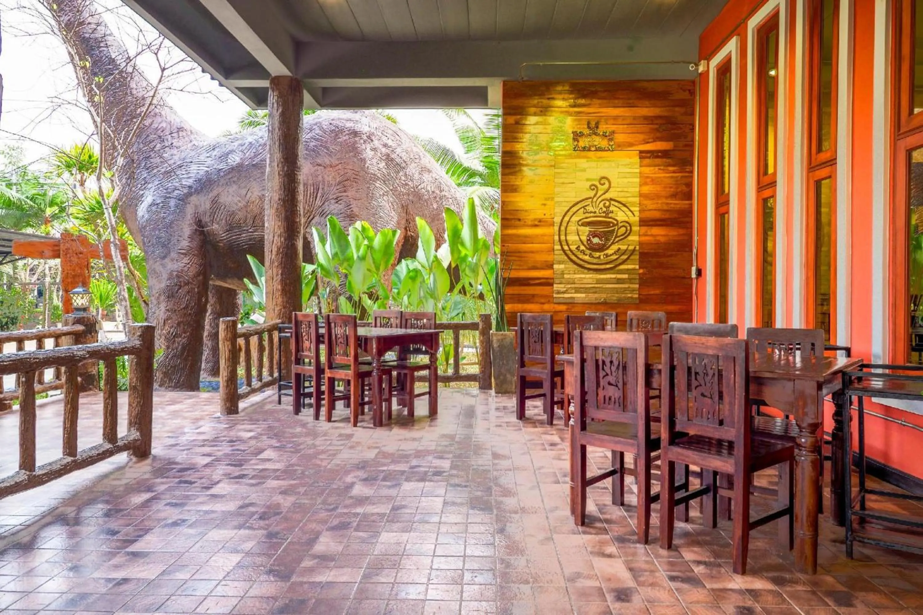 Restaurant/places to eat in Capital O 727 Be One Resort