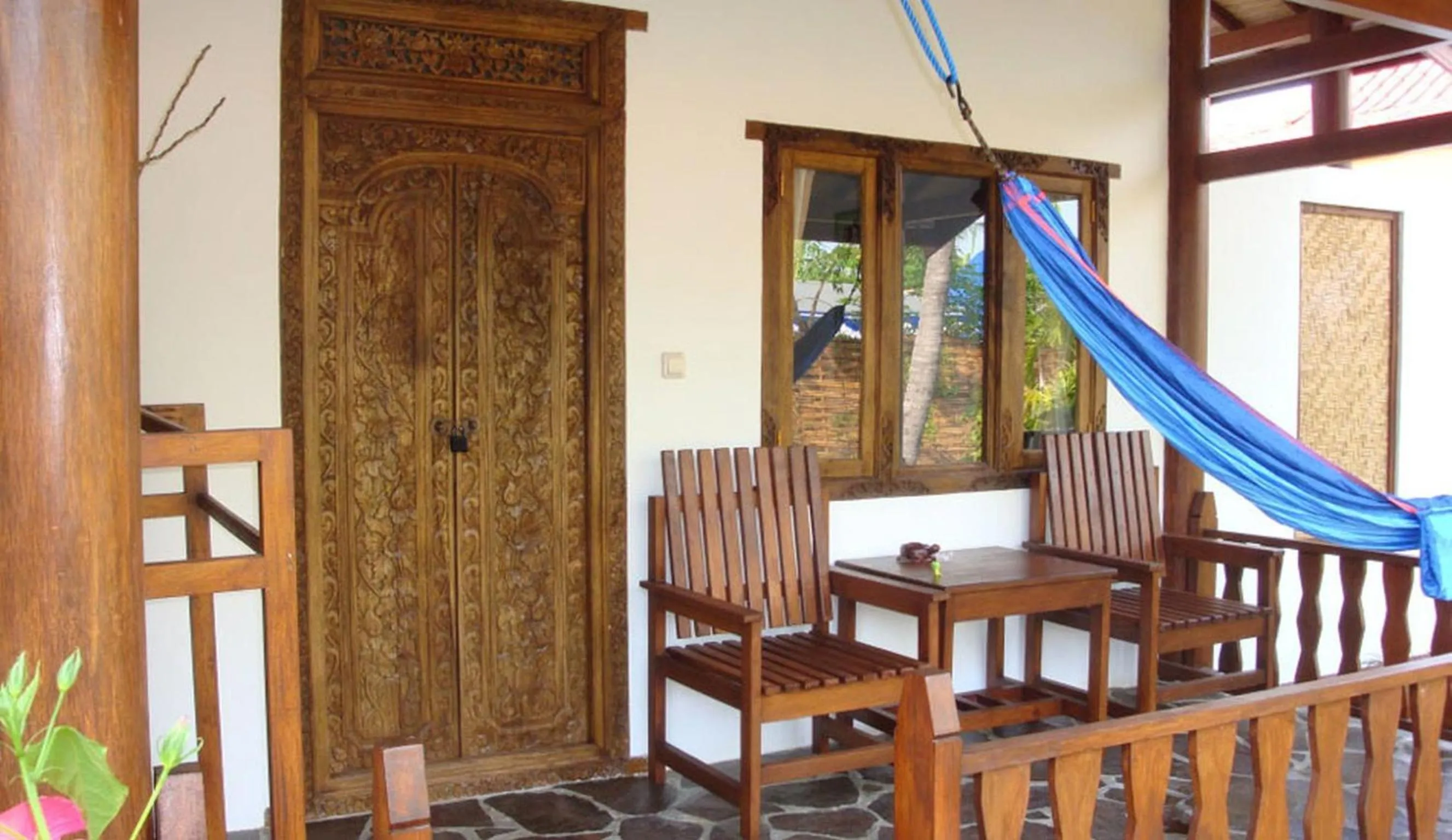 Balcony/Terrace in Mango Dive & Bungalow