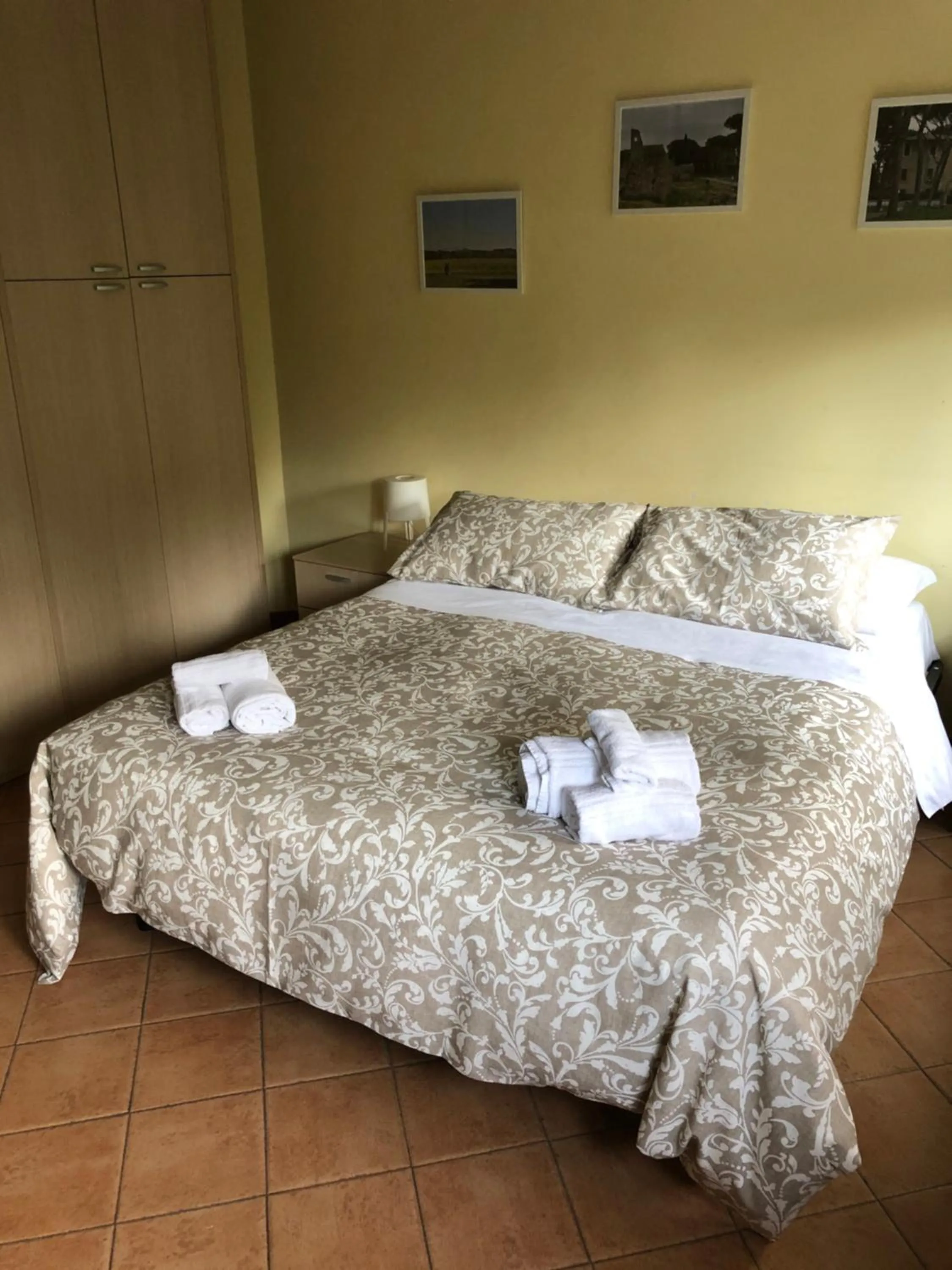 Bedroom, Bed in Domus Santa Caterina