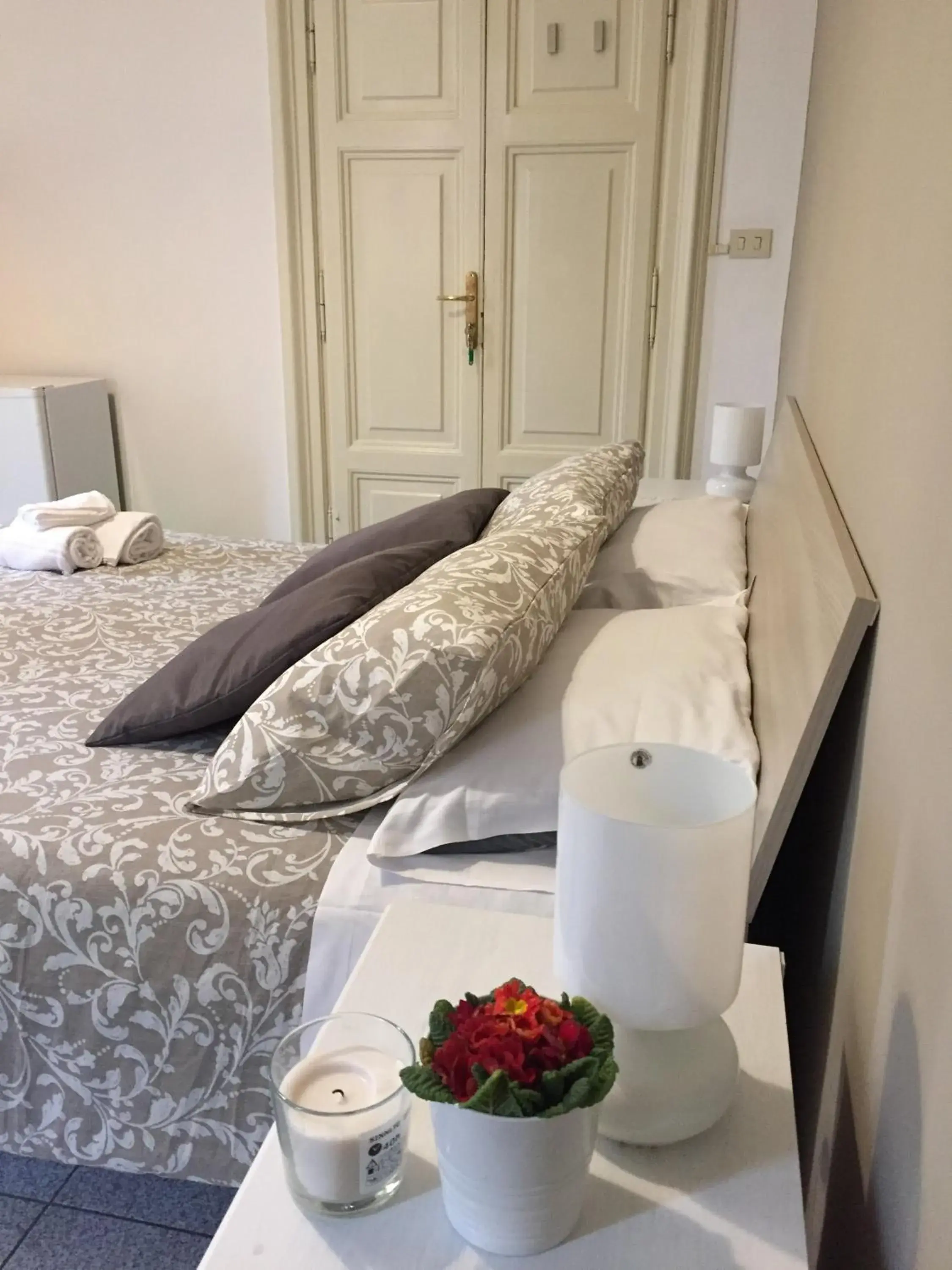 Double or Twin Room in Domus Santa Caterina Double or Twin Room in Domus Santa Caterina