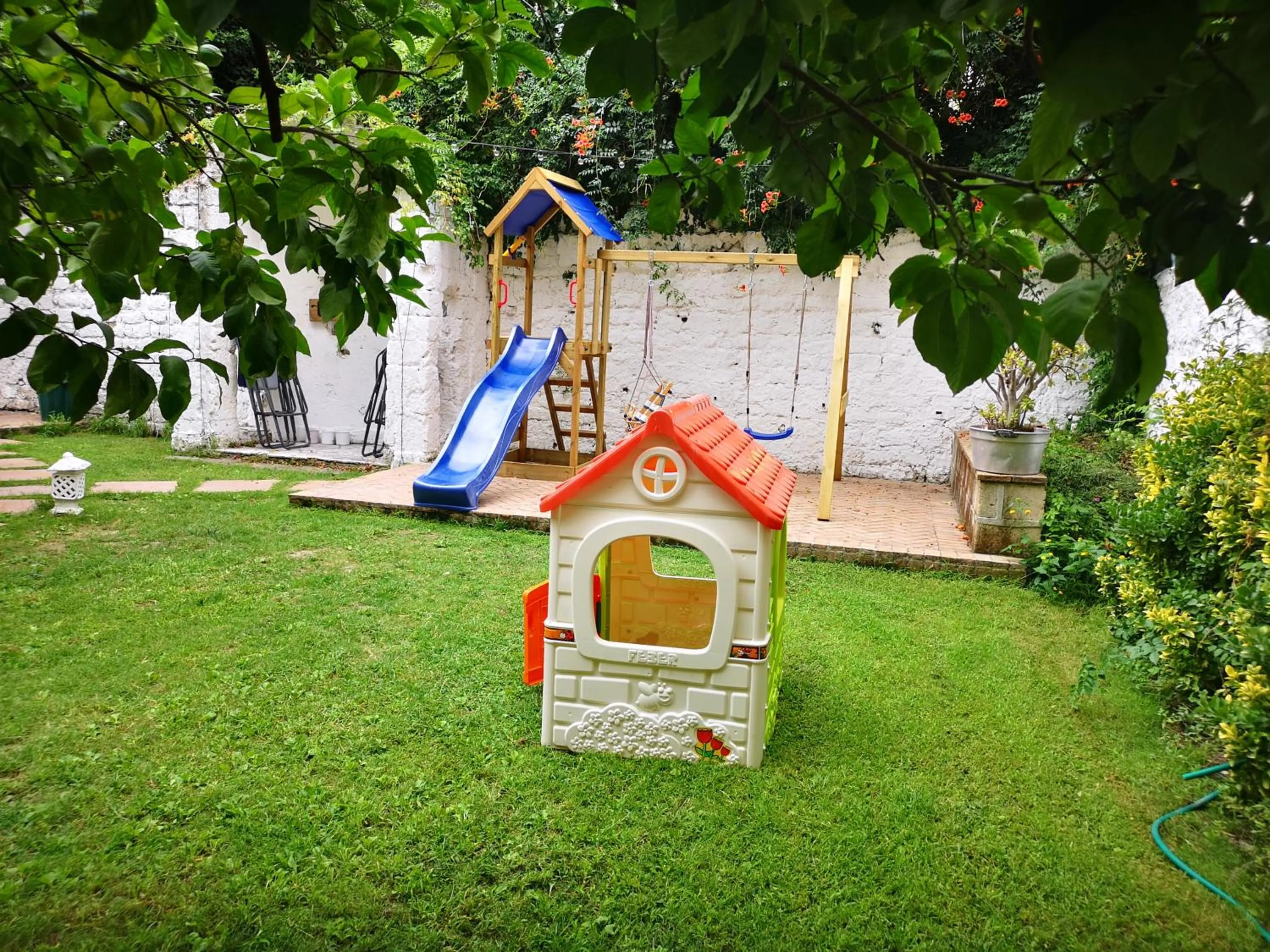 Children play ground in The Foria House by House In Naples