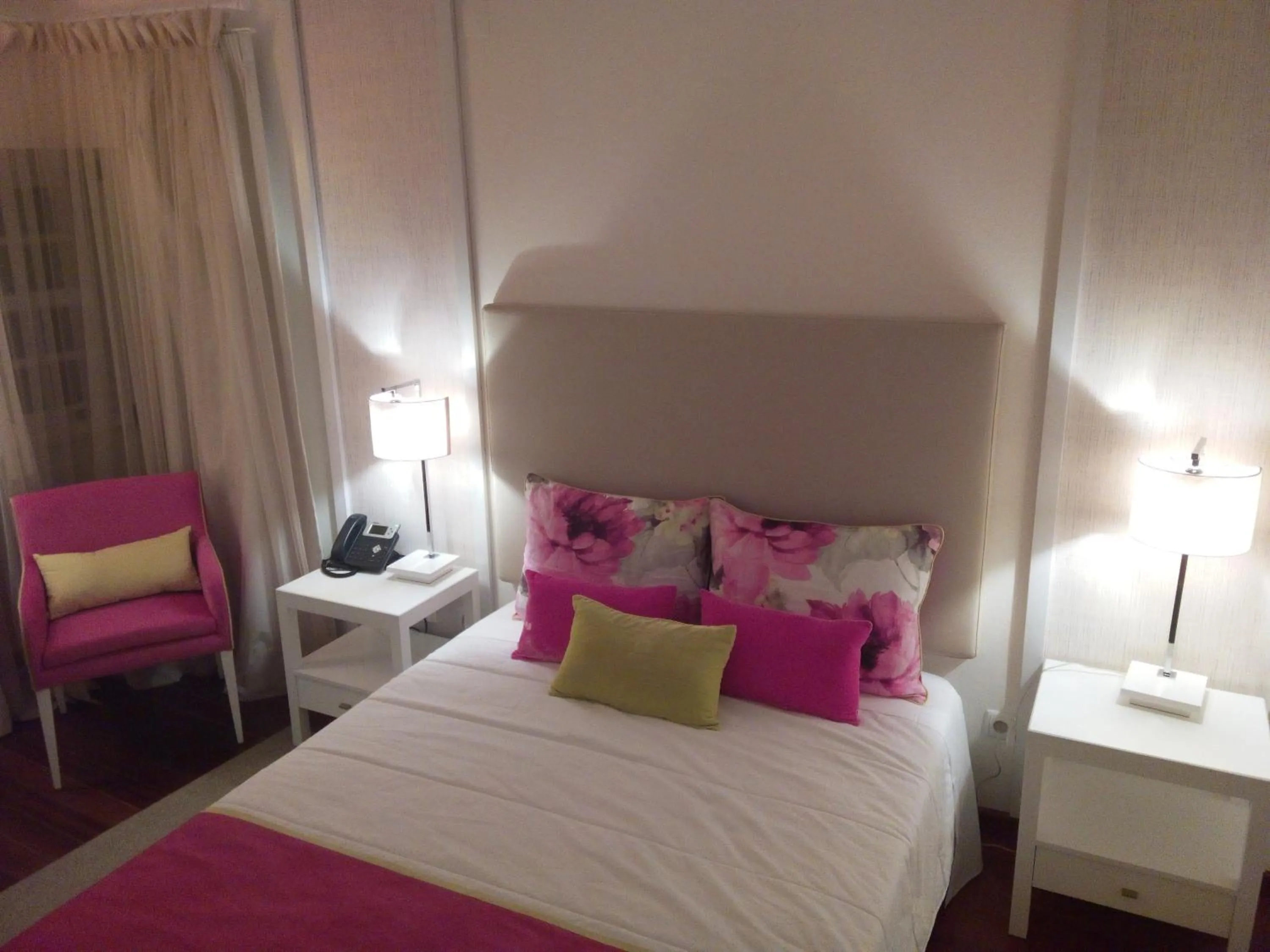 Bed in Monsanto GeoHotel Escola